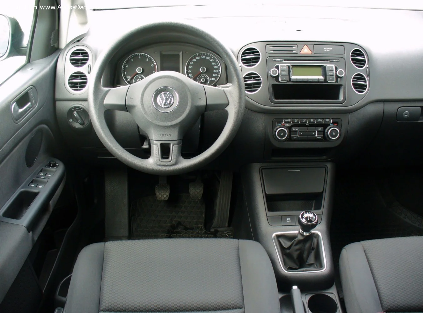 Volkswagen Golf 1.4 (80 Hp)2008 - 2014 thumbnail 3