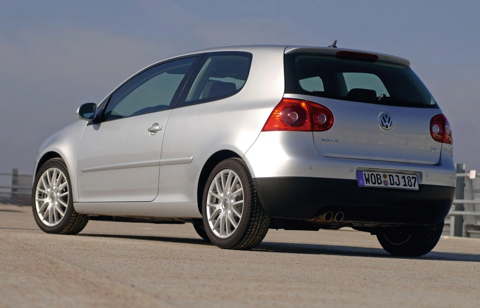 Volkswagen Golf 1.4 16V (75 Hp)2003 - 2006 thumbnail 11