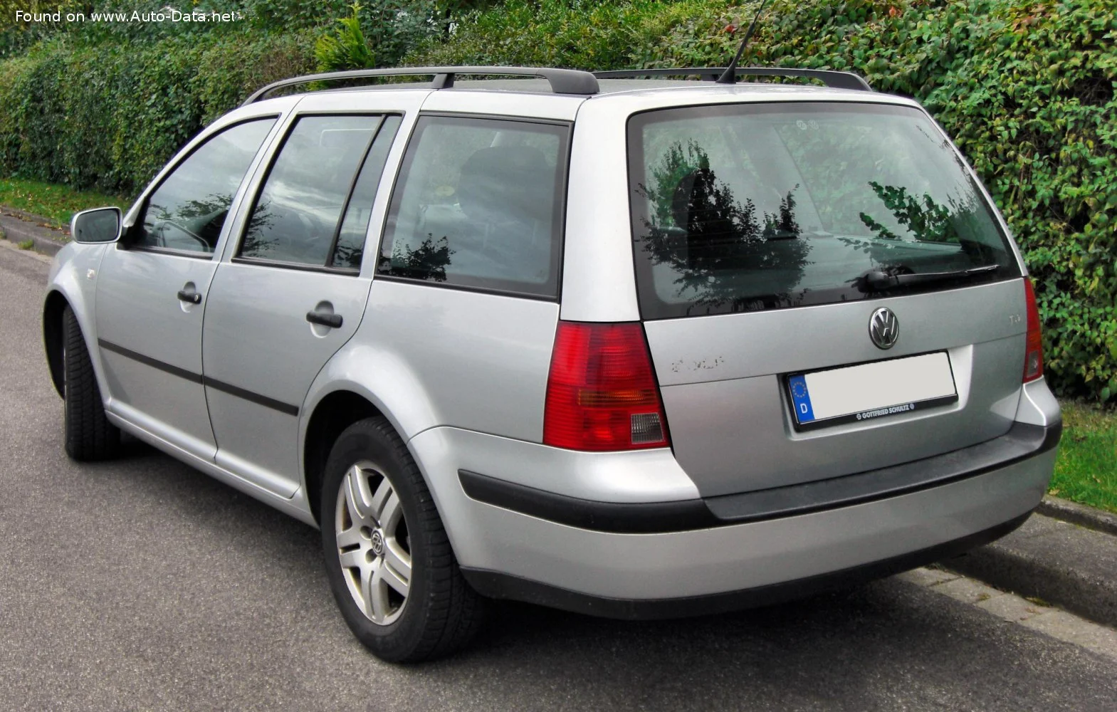 Volkswagen Golf 1.4 16V (75 Hp)1999 - 2006 thumbnail 4