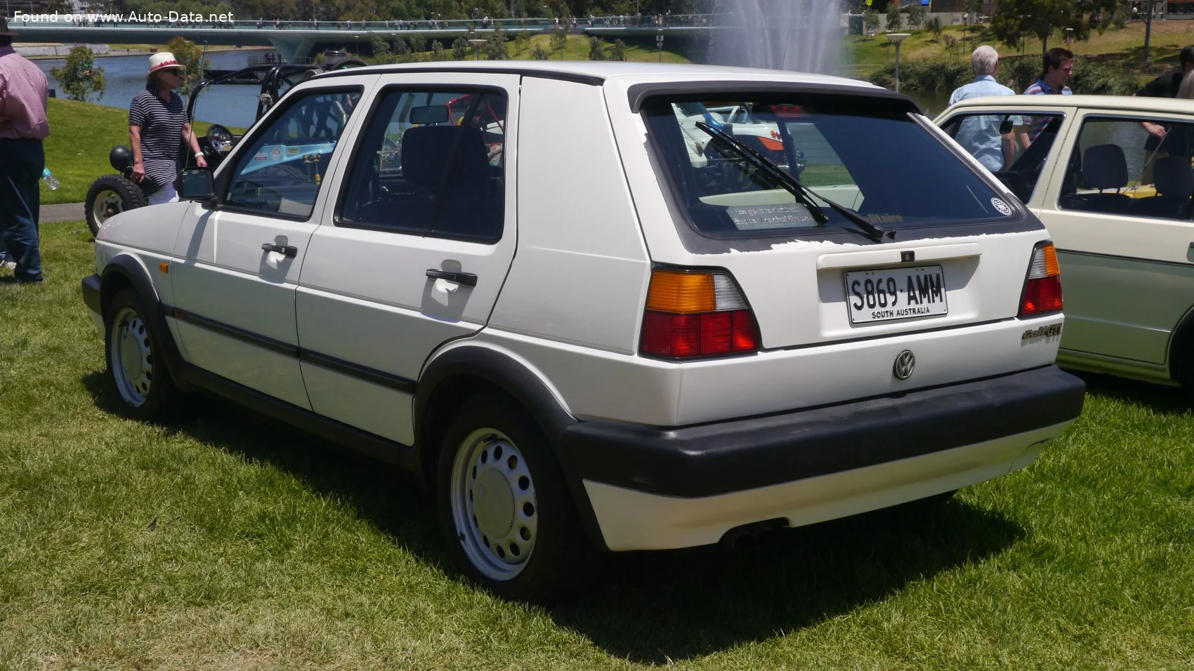 Volkswagen Golf 1.3 (55 Hp) Manual 4-speed1987 - 1991 thumbnail 4
