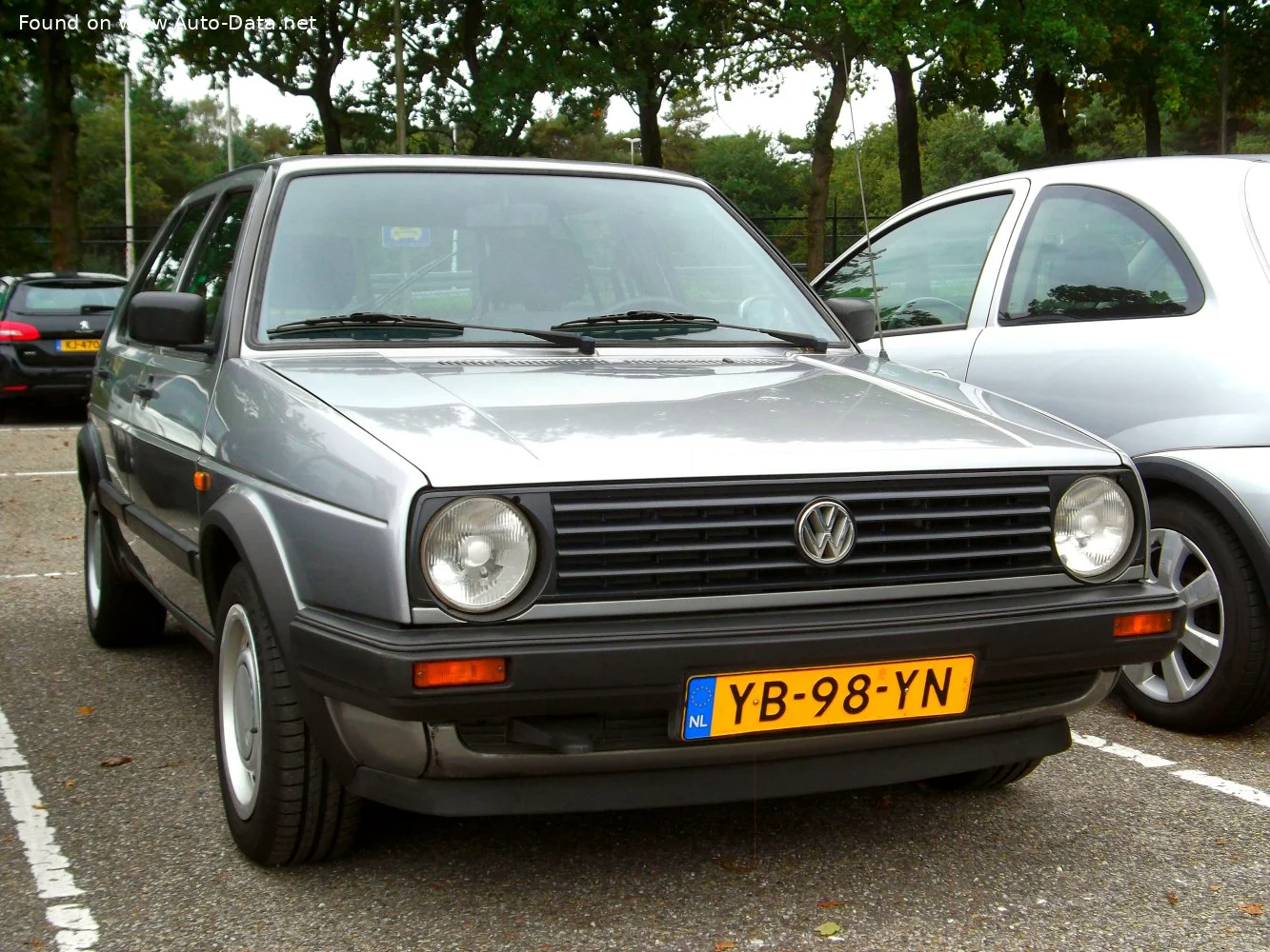 Volkswagen Golf 1.3 (55 Hp) Manual 4-speed1987 - 1991 thumbnail 7