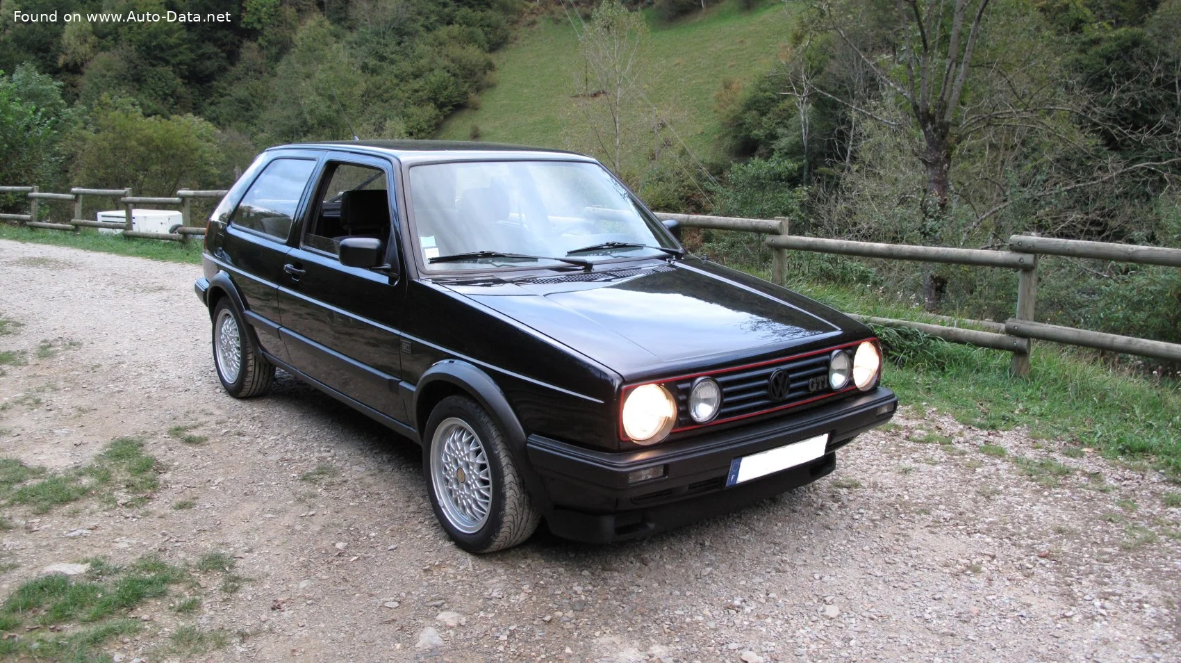 Volkswagen Golf 1.3 (55 Hp) Manual 4-speed1987 - 1991 thumbnail 5