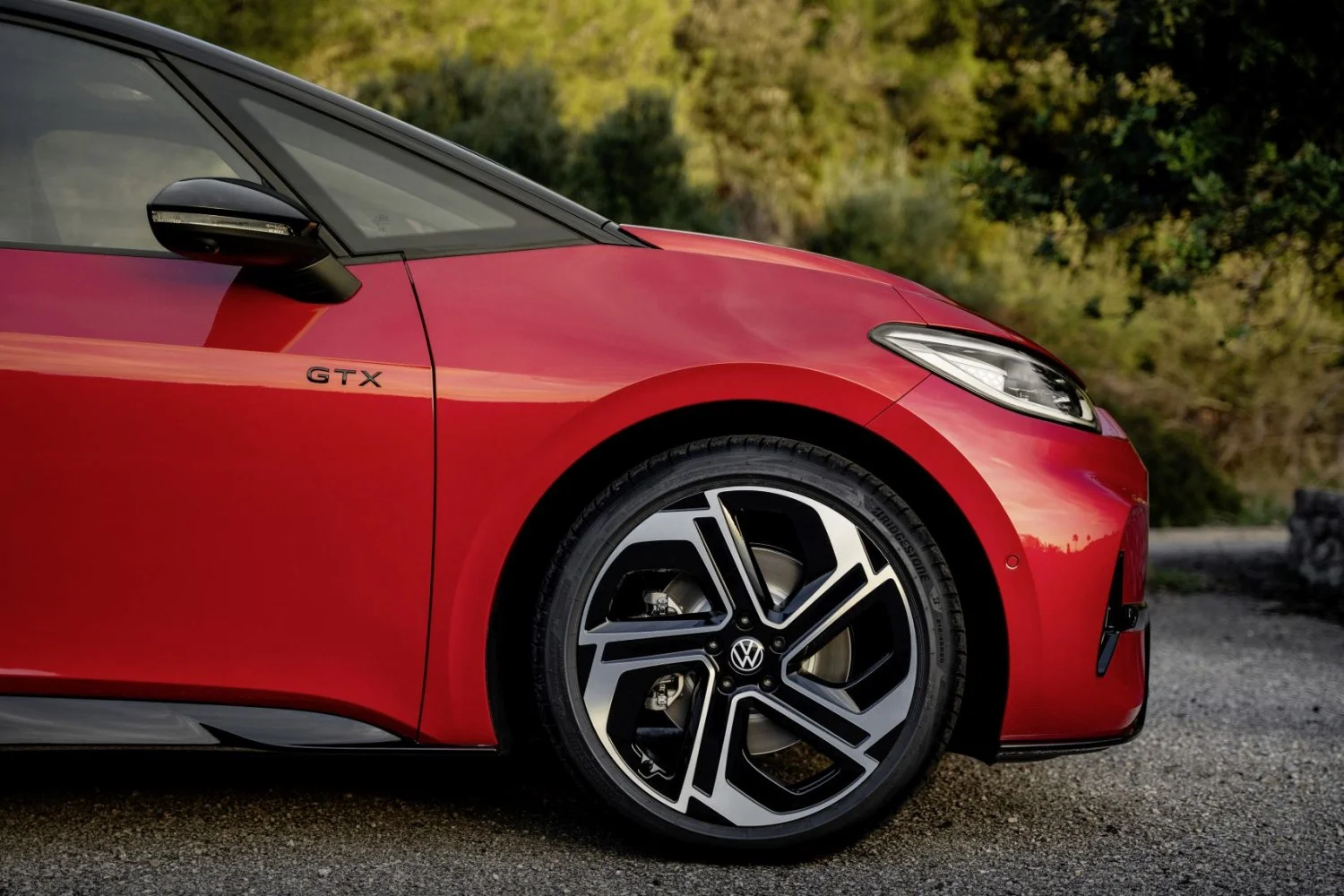 Volkswagen ID.3 GTX 84 kWh (286 Hp)2024 - thumbnail 16