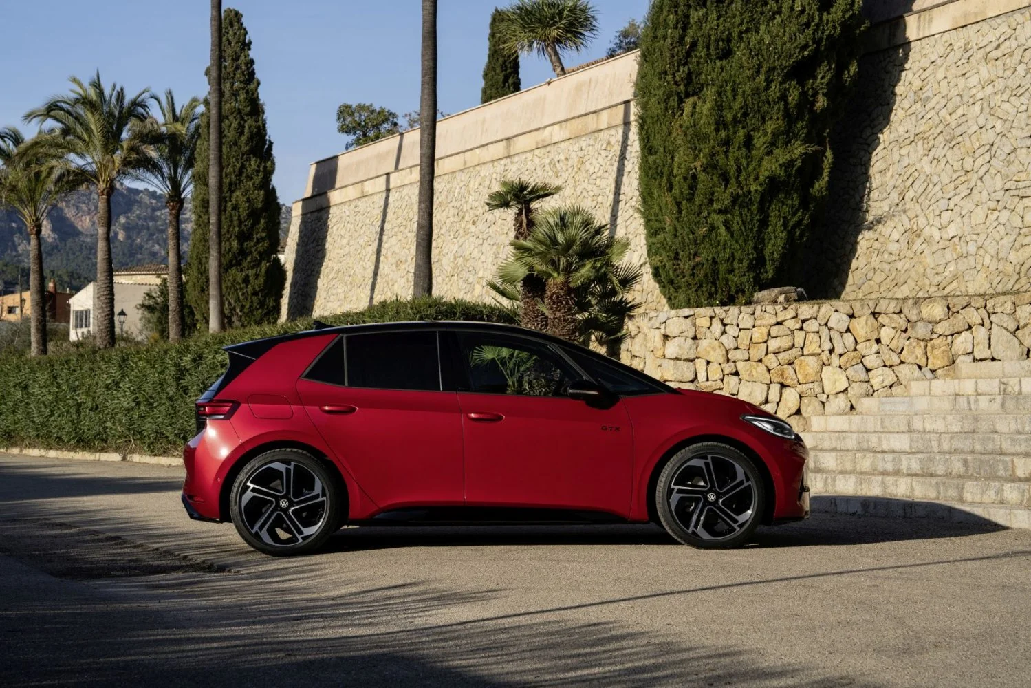 Volkswagen ID.3 GTX 84 kWh (286 Hp)2024 - thumbnail 5