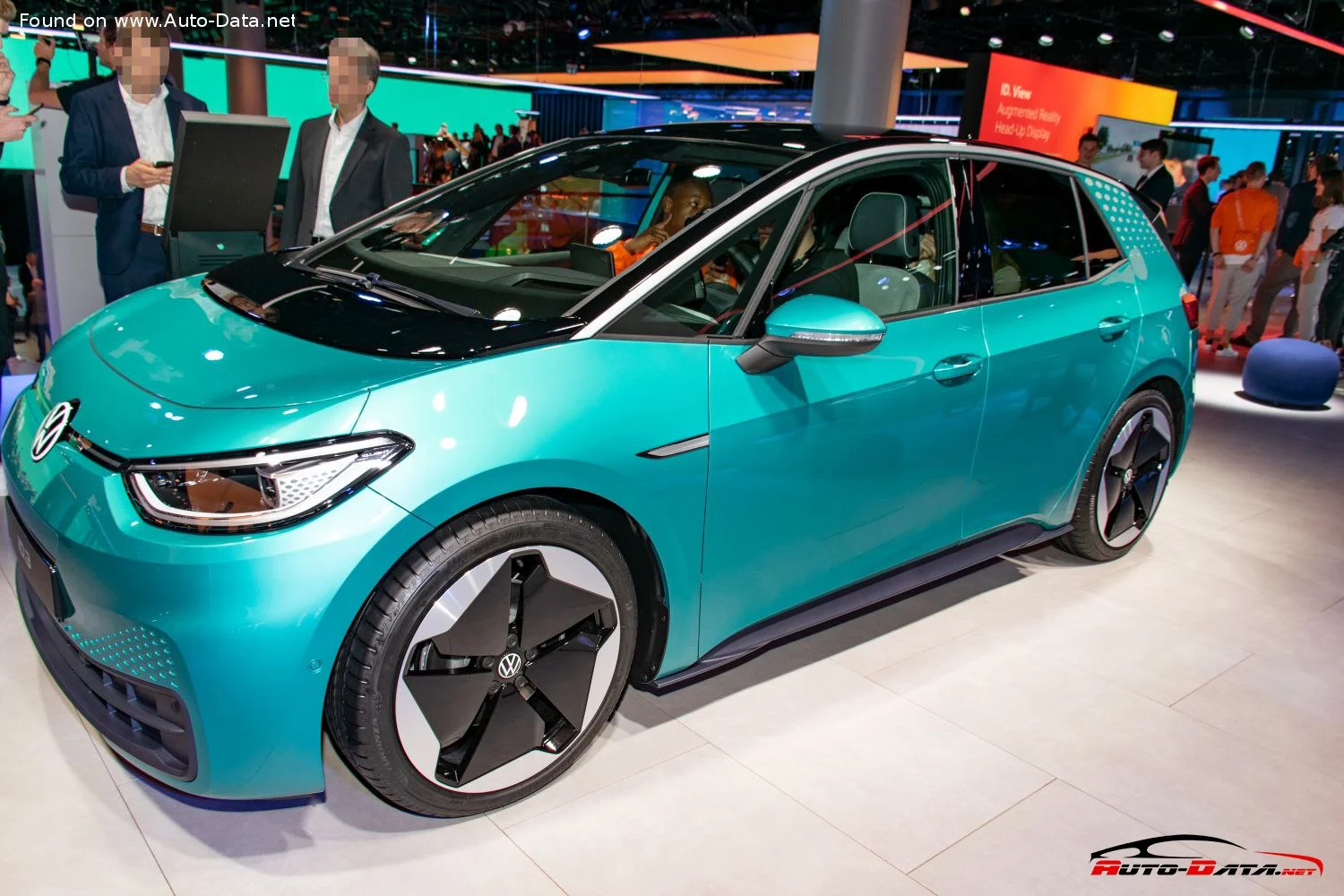 Volkswagen ID.3 Pro 62 kWh (145 Hp)2020 - 2022 thumbnail 2