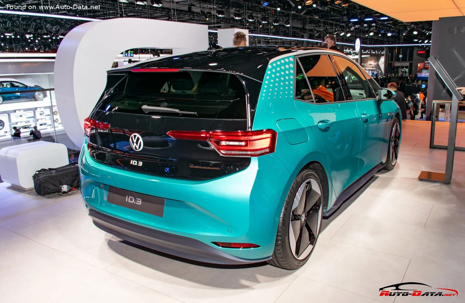 Volkswagen ID.3 Pro 62 kWh (145 Hp)2020 - 2022 thumbnail 3