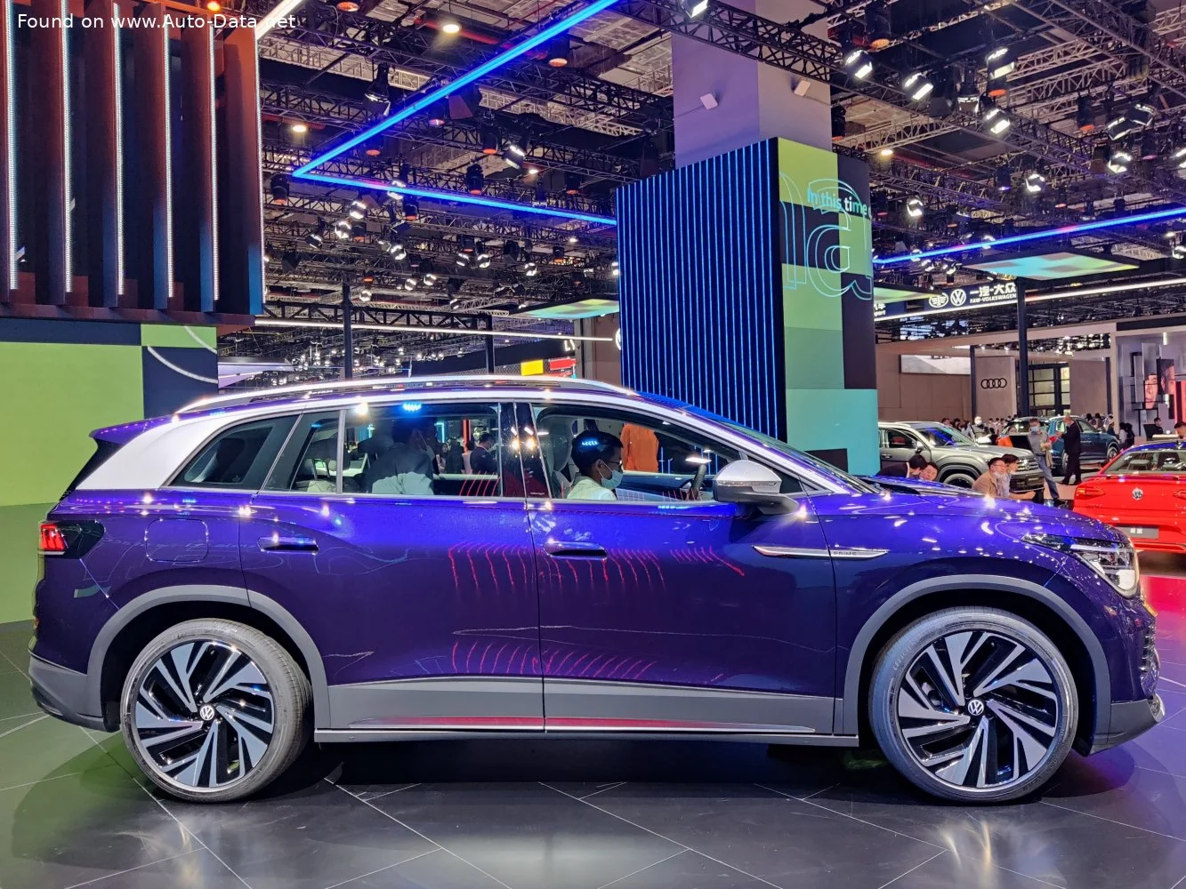 Volkswagen ID.6 62 kWh (180 Hp)2021 - thumbnail 14