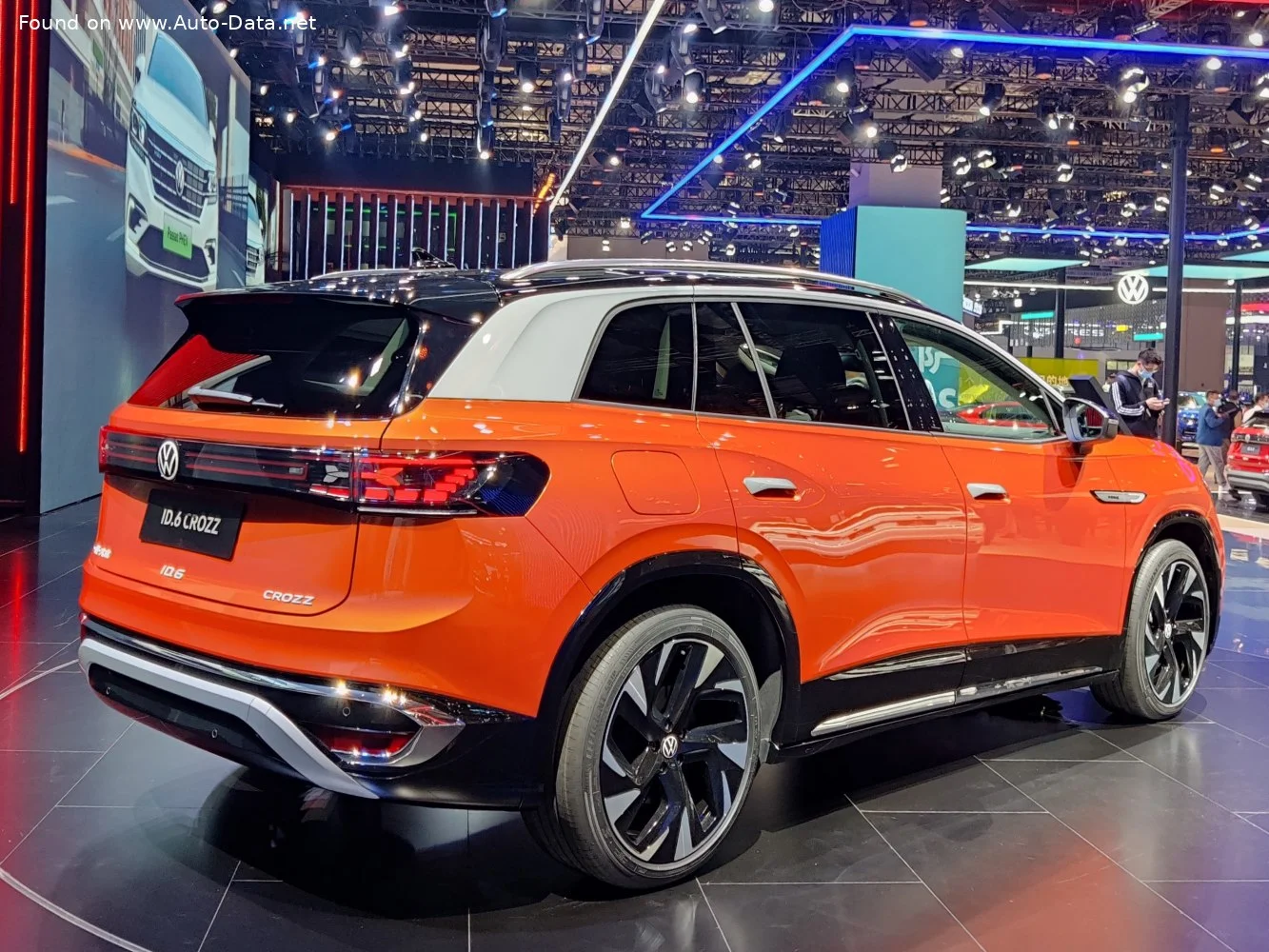 Volkswagen ID.6 62 kWh (180 Hp)2021 - thumbnail 13