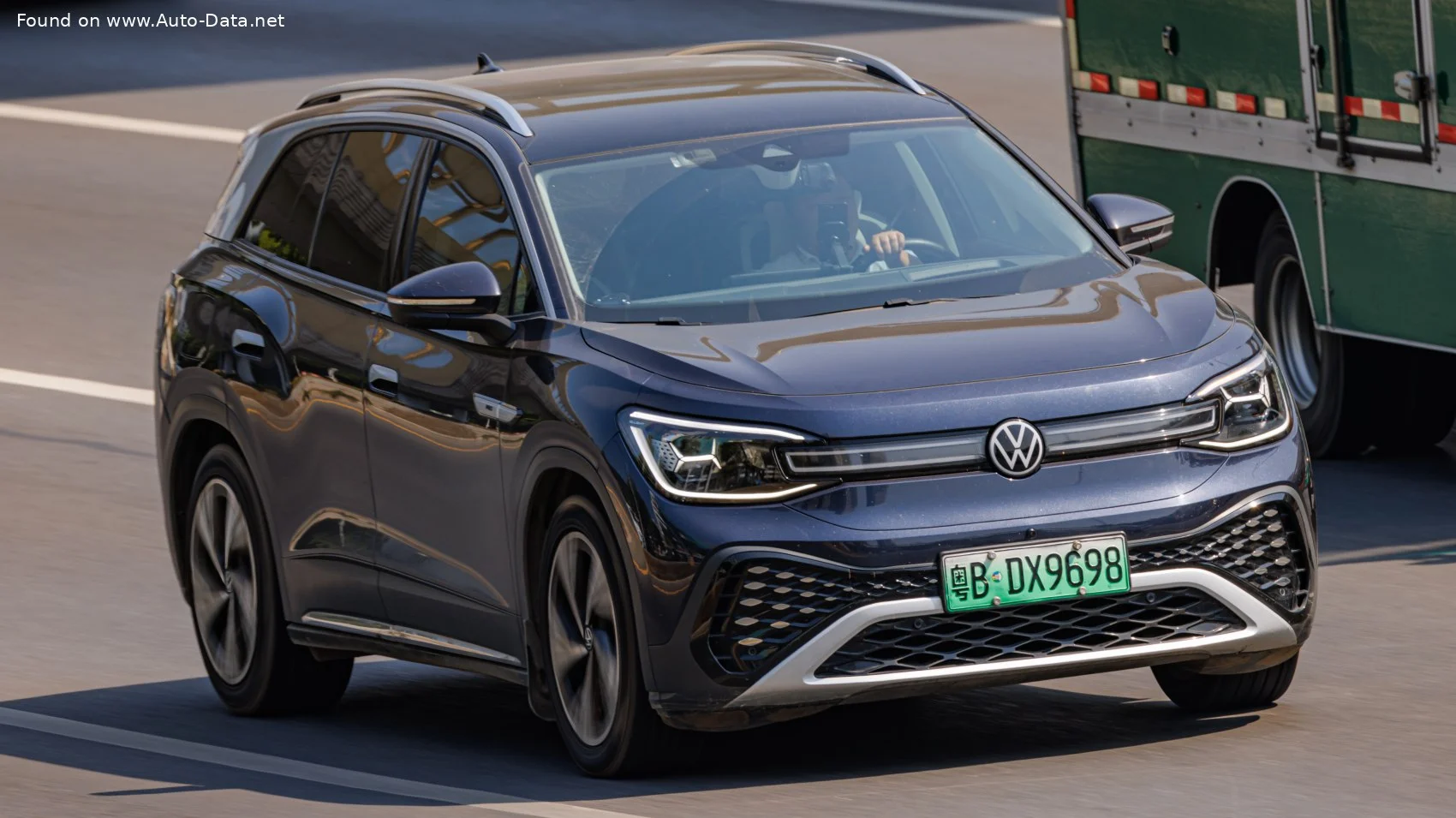 Volkswagen ID.6 62 kWh (180 Hp)2021 - thumbnail 15