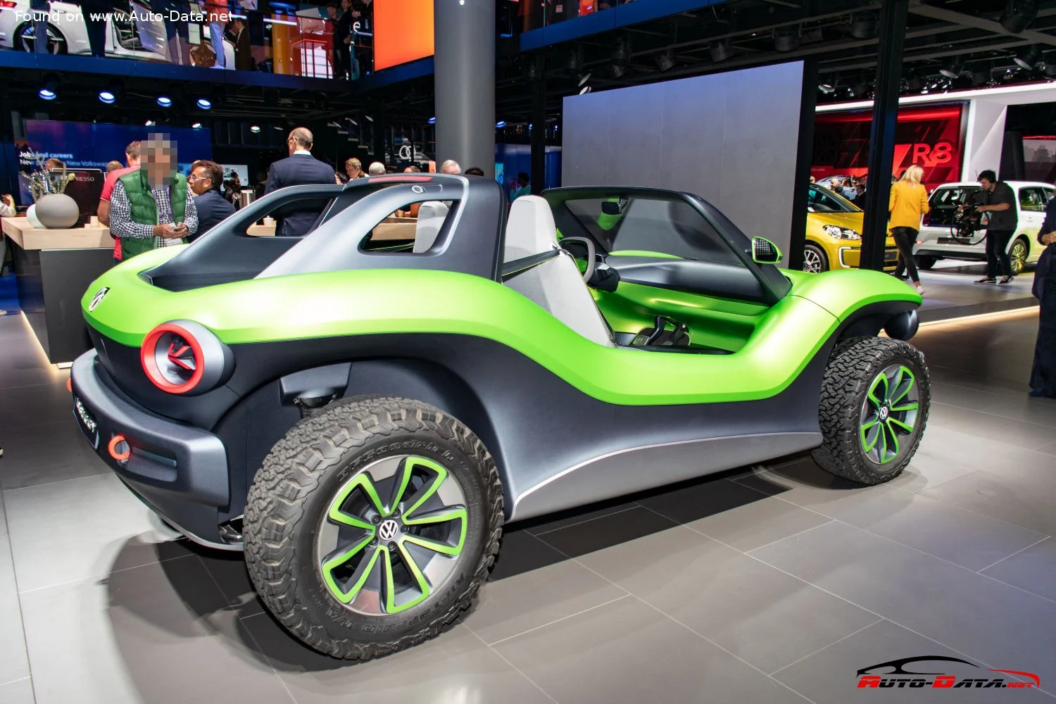 Volkswagen ID. BUGGY Volkswagen ID. BUGGY Concept thumbnail 3