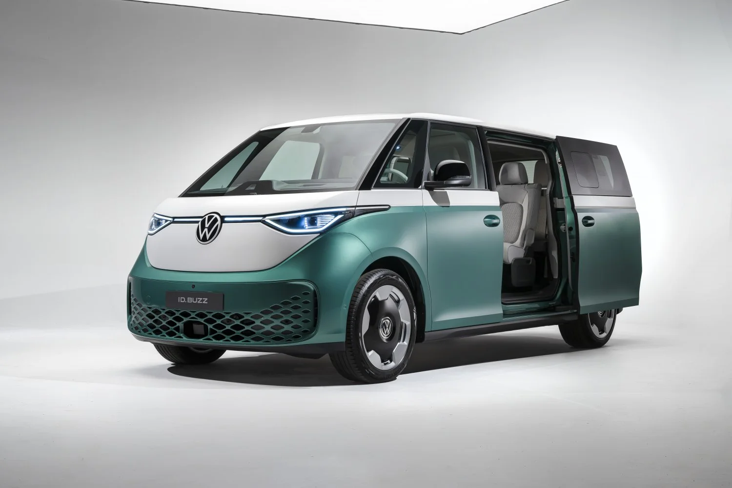 Volkswagen ID. Buzz 91 kWh (286 Hp)2024 - thumbnail 2
