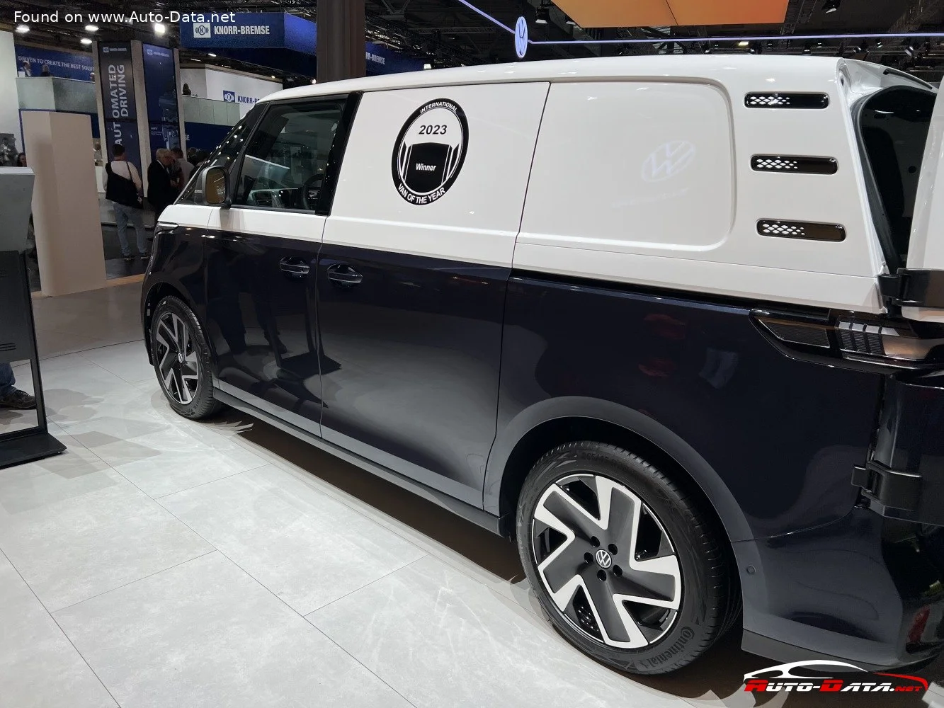 Volkswagen ID. Buzz 59 kWh (170 Hp)2024 - thumbnail 4