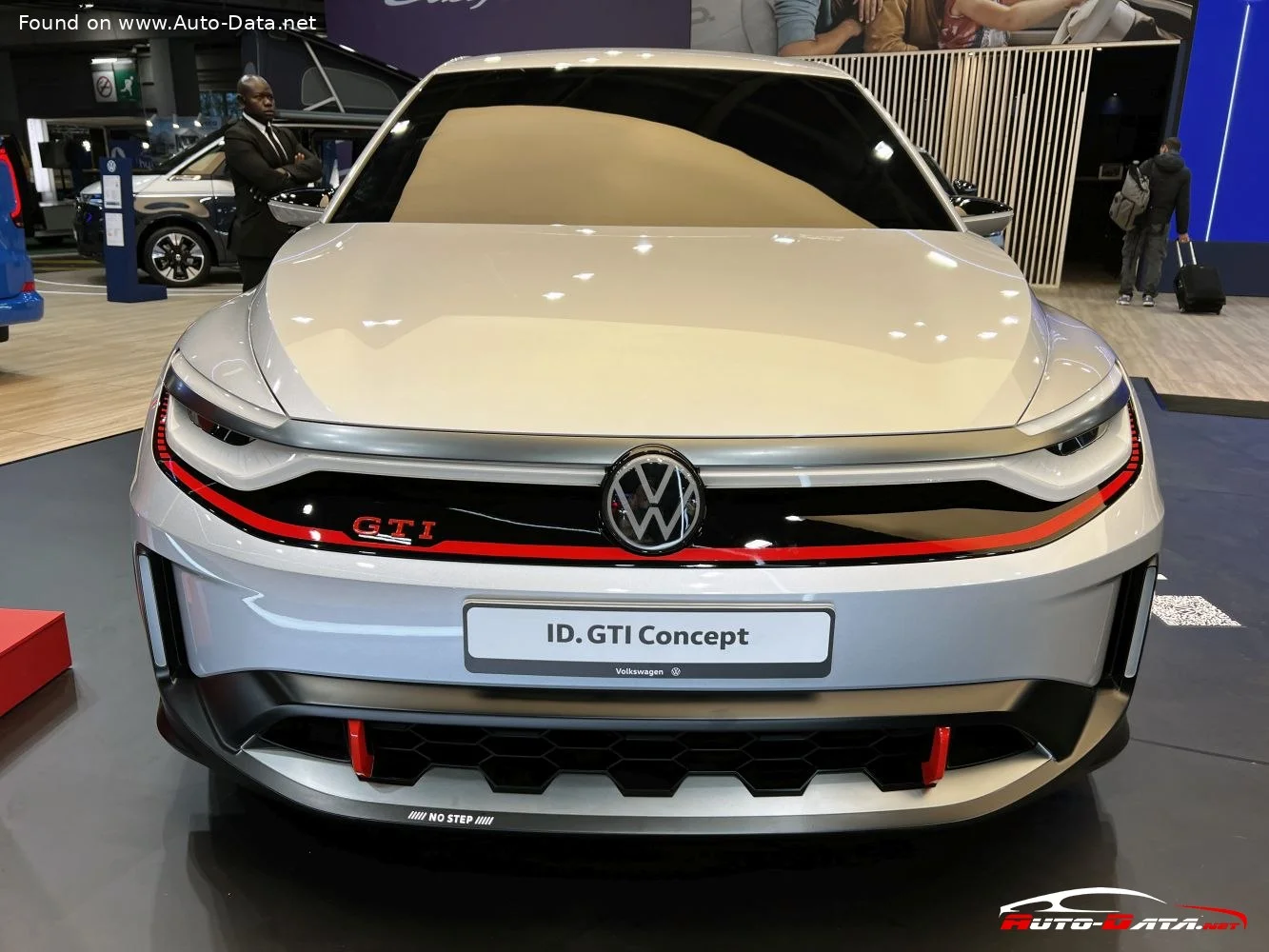 Volkswagen ID. GTI Volkswagen ID. GTI (Concept car) thumbnail 2