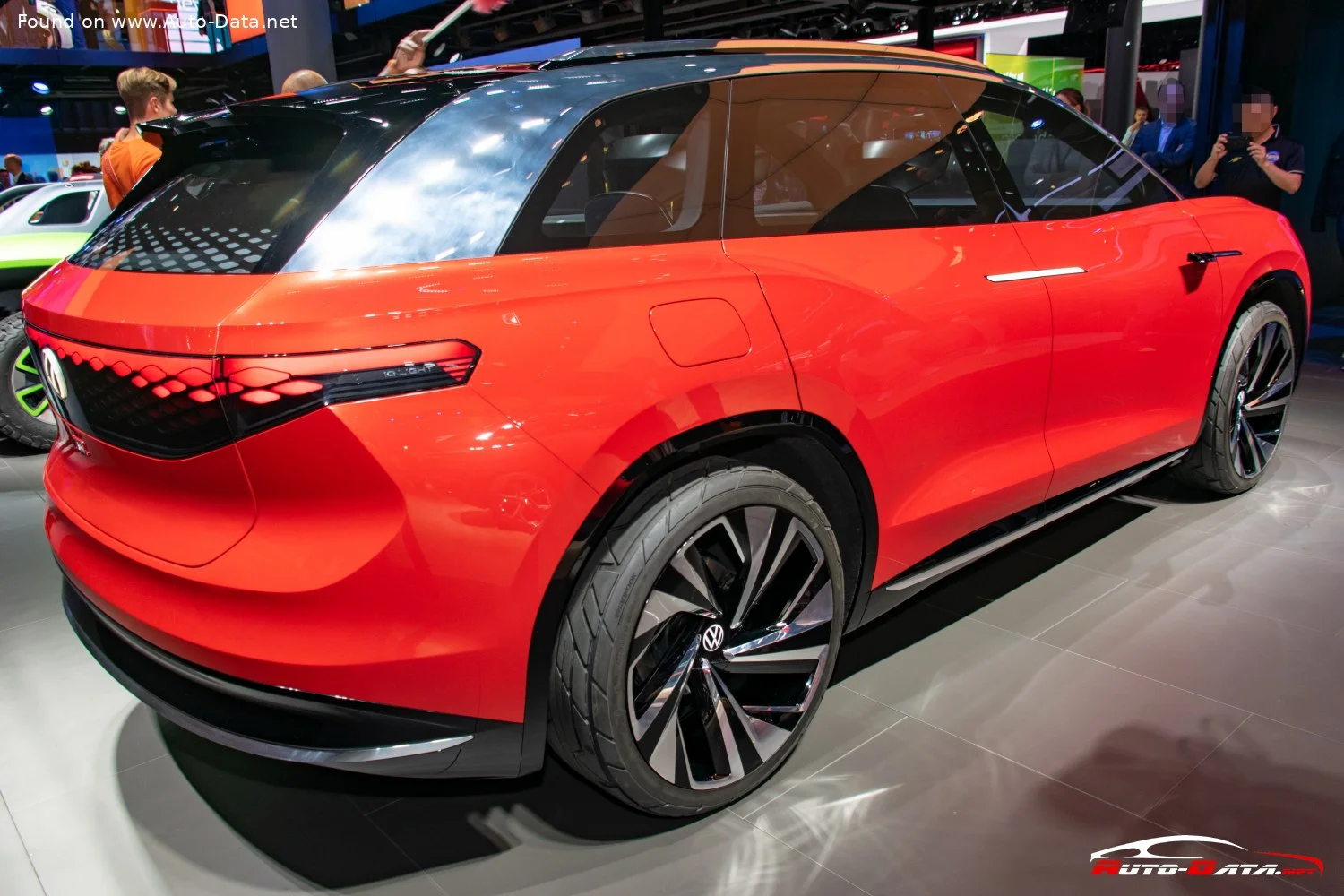 Volkswagen ID. ROOMZZ Volkswagen ID. ROOMZZ Concept thumbnail 4