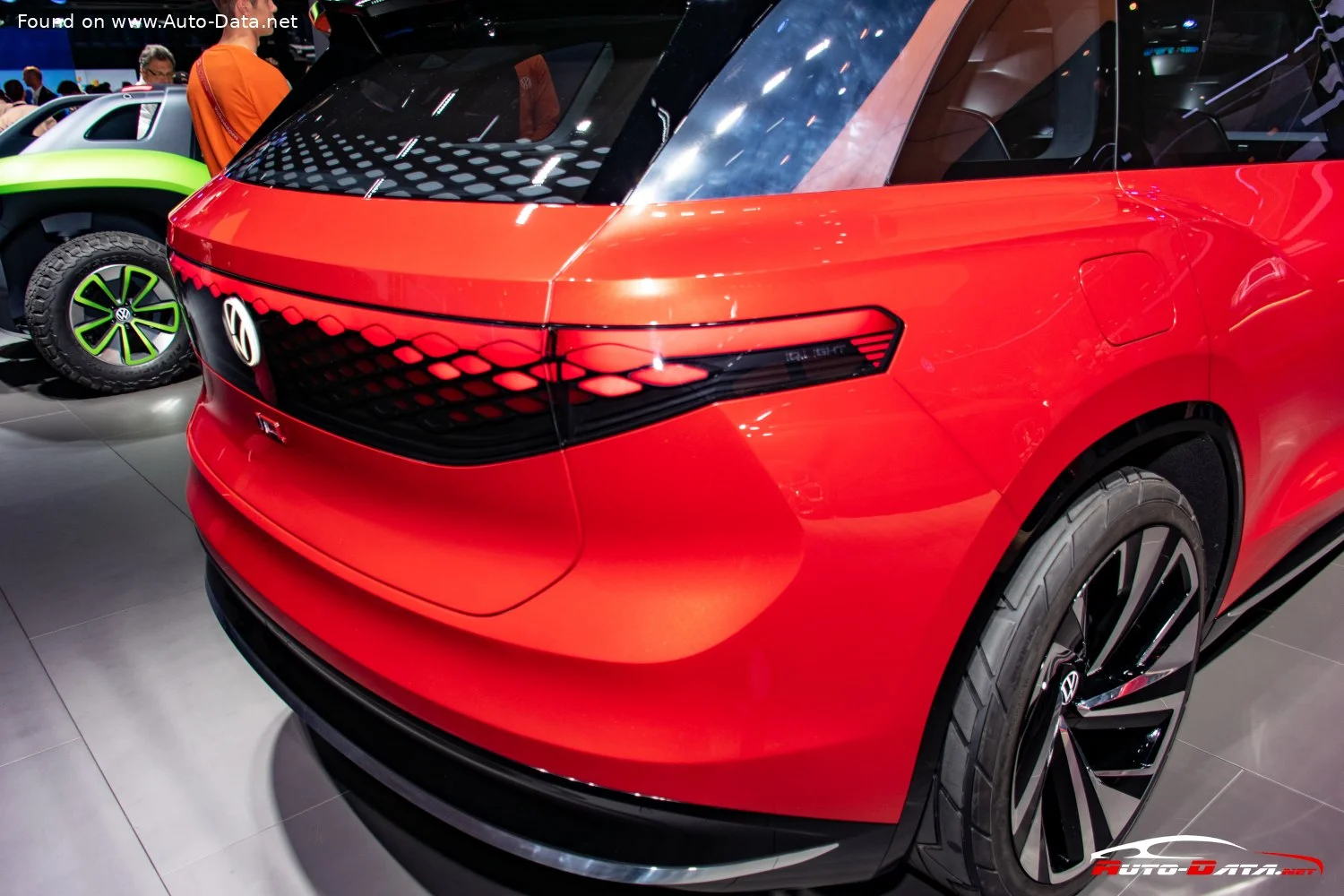 Volkswagen ID. ROOMZZ Volkswagen ID. ROOMZZ Concept thumbnail 5
