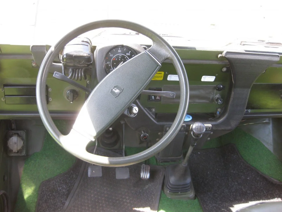 Volkswagen Iltis 1.6 TD (69 Hp)1987 - 1988 thumbnail 4