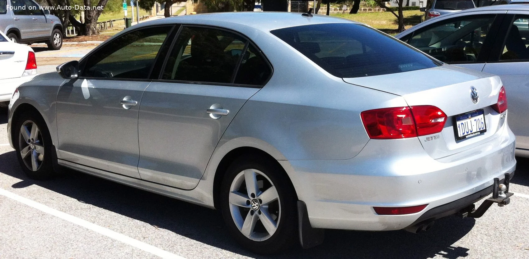 Volkswagen Jetta 1.2 TSI (105 Hp)2010 - 2014 thumbnail 5