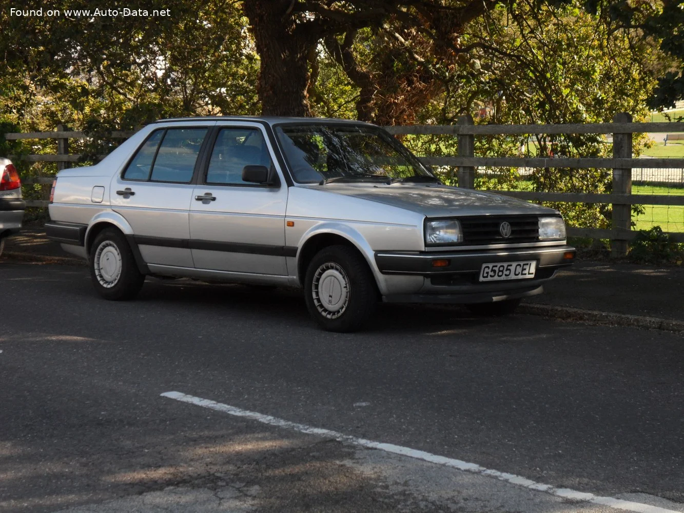 Volkswagen Jetta 1.3 i (55 Hp)1987 - 1991 thumbnail 3