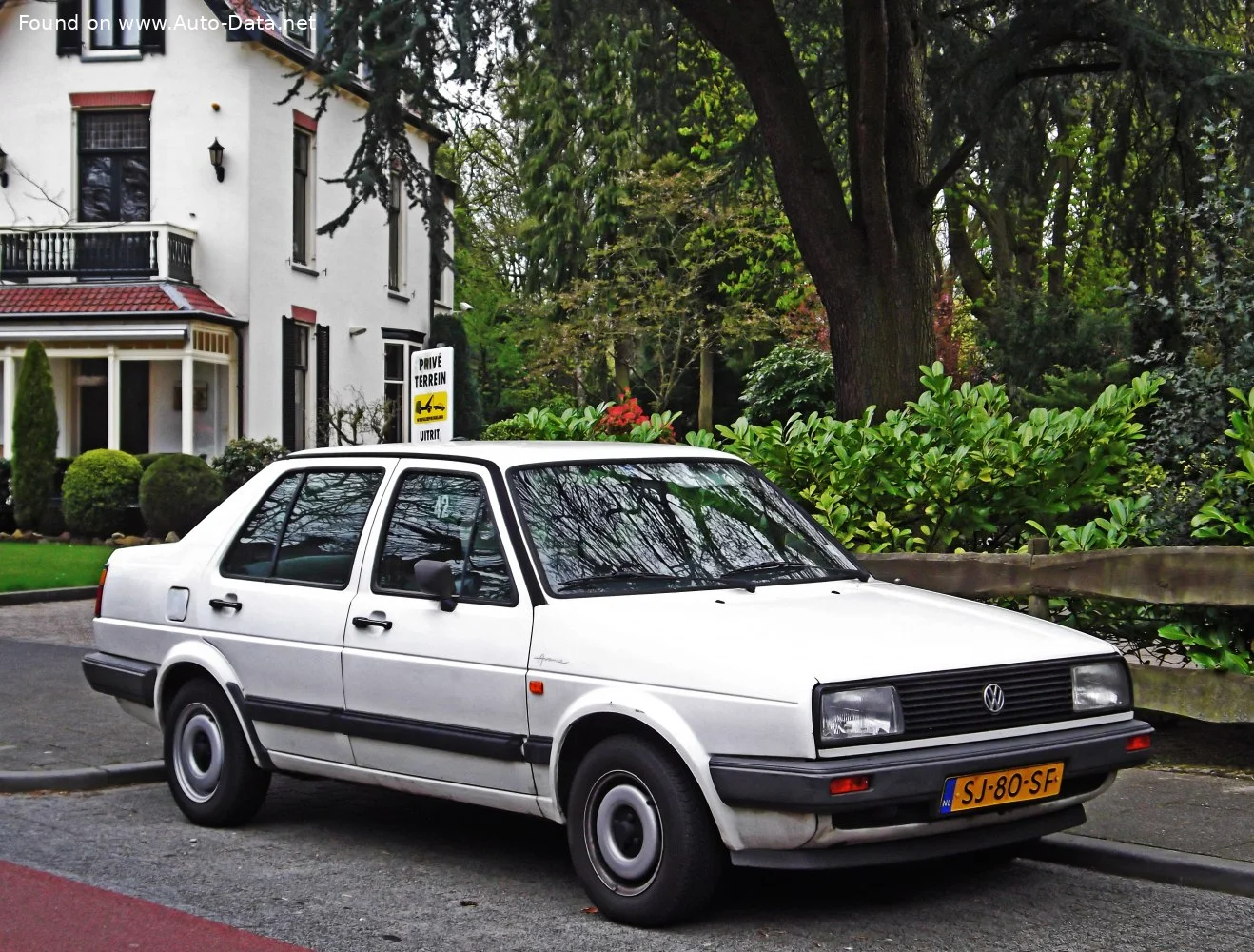 Volkswagen Jetta 1.3 i (55 Hp)1983 - 1987 - 1