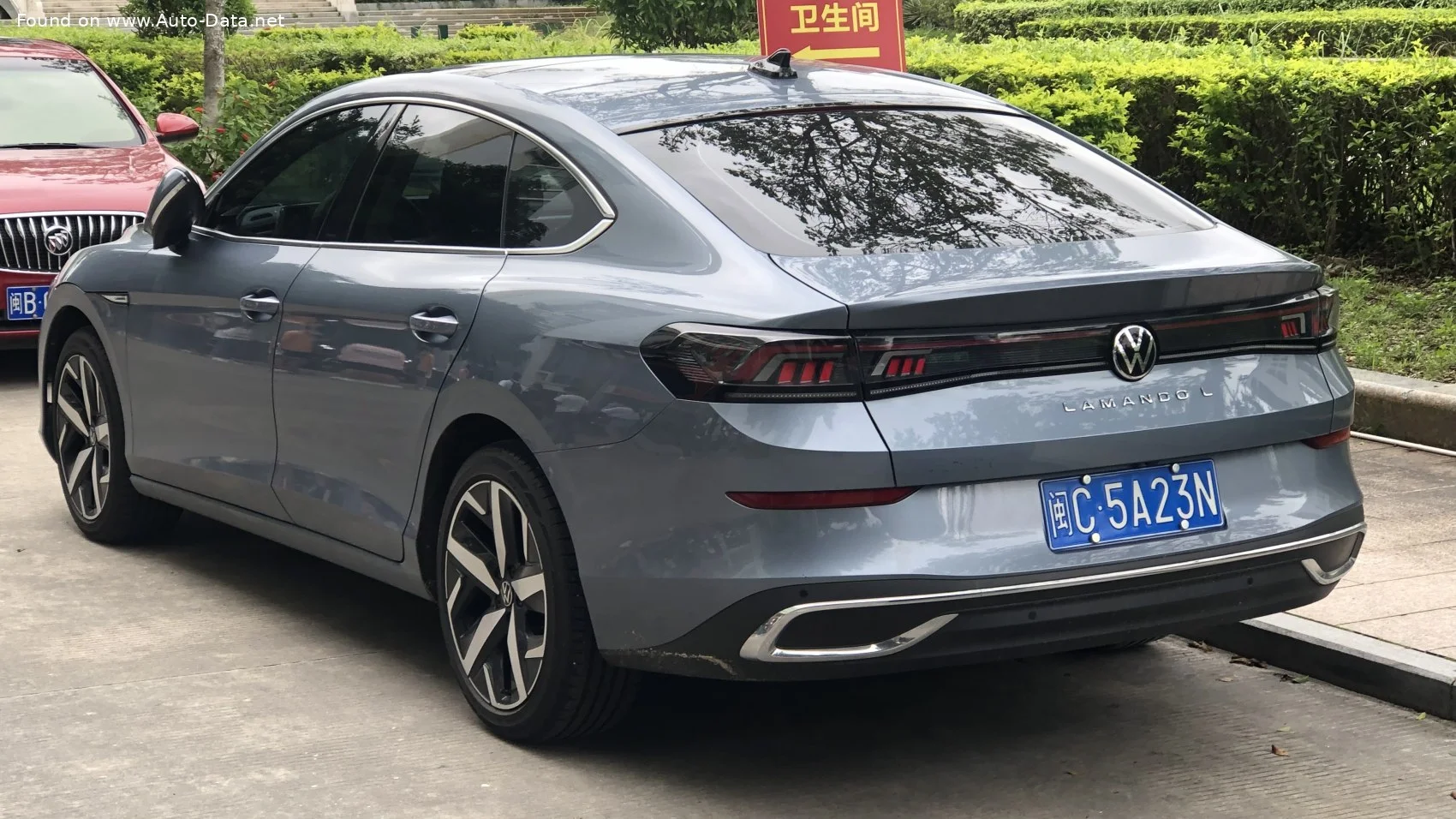 Volkswagen Lamando 280TSI (150 Hp) DSG2022 - thumbnail 3