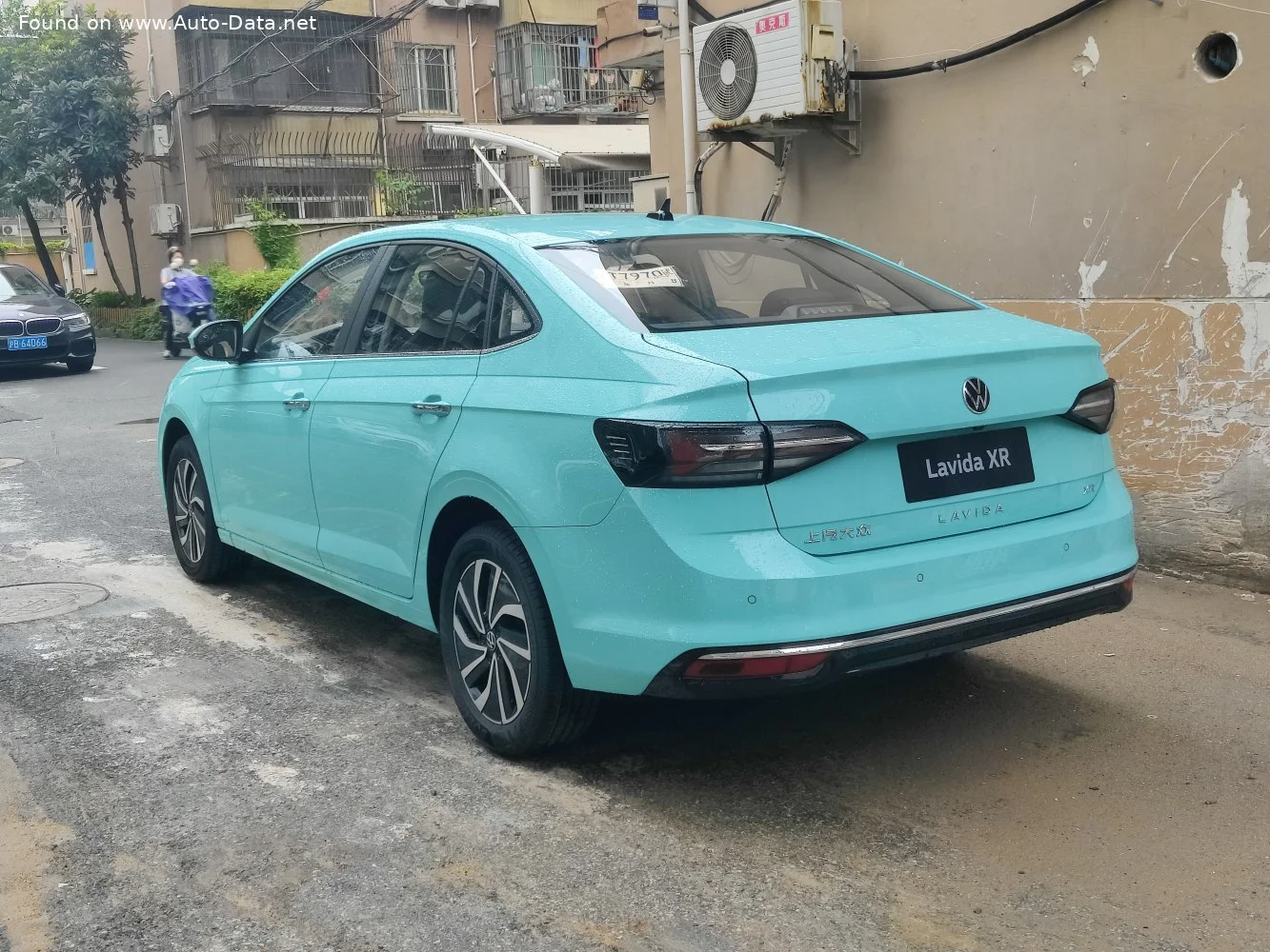 Volkswagen Lavida 1.5L (110 Hp)2023 - thumbnail 2