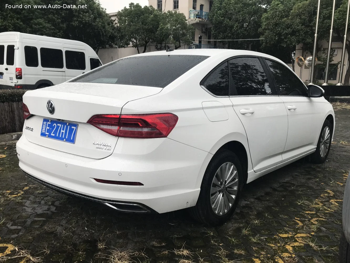 Volkswagen Lavida 1.5i (113 Hp)2019 - 2022 thumbnail 5