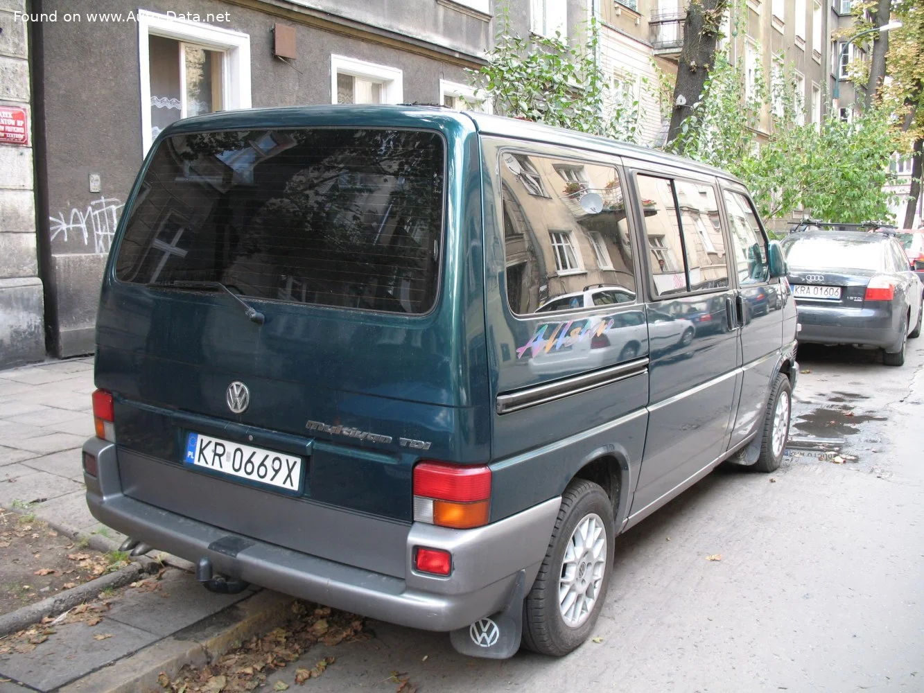 Volkswagen Multivan 2.5 TDI (150 Hp)1990 - 2003 thumbnail 3