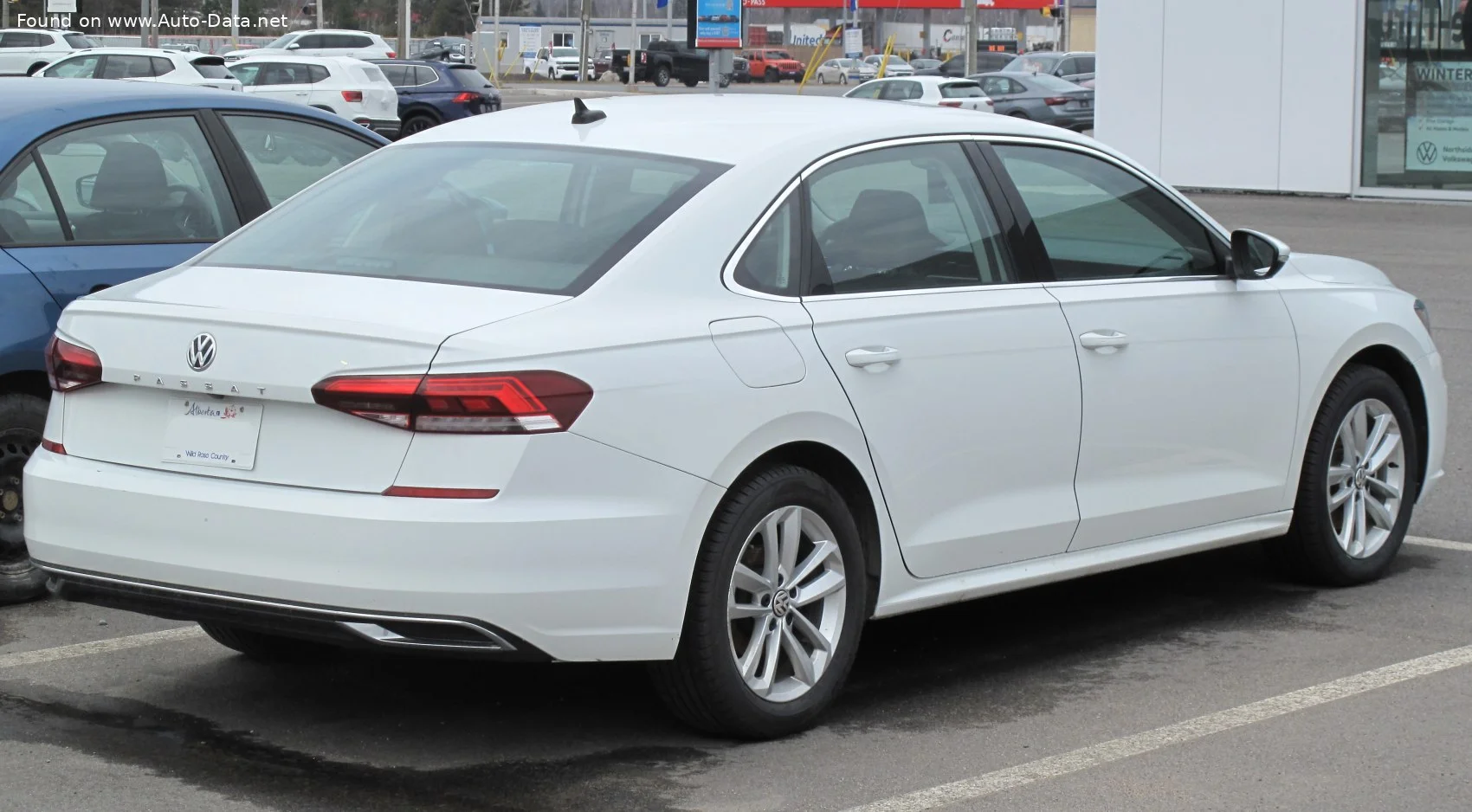 Volkswagen Passat 2.0 TSI (174 Hp) Tiptronic2019 - 2020 thumbnail 4