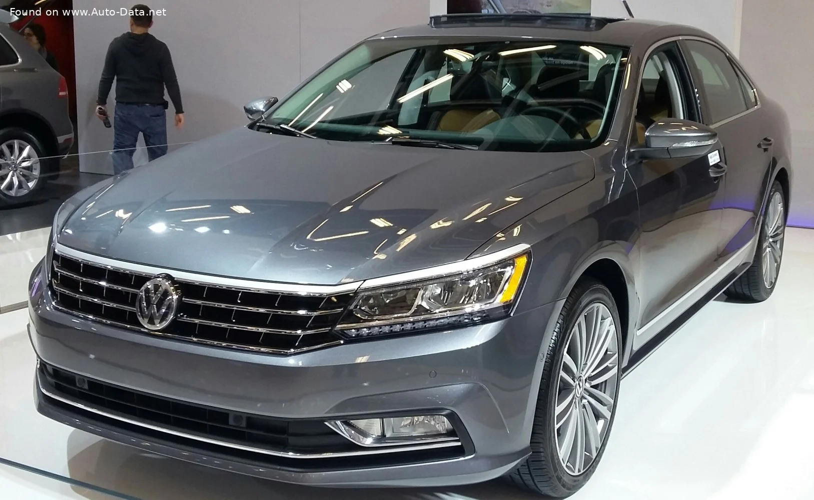 Volkswagen Passat 1.8 TSI (170 Hp) Tiptronic2015 - 2017 thumbnail 4