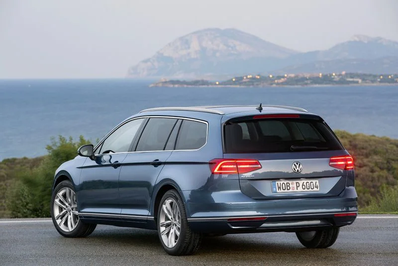 Volkswagen Passat 1.4 TSI (125 Hp)2014 - 2018 thumbnail 12