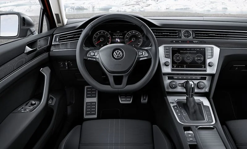 Volkswagen Passat 2.0 BiTDI (240 Hp) 4MOTION DSG2015 - 2018 thumbnail 12