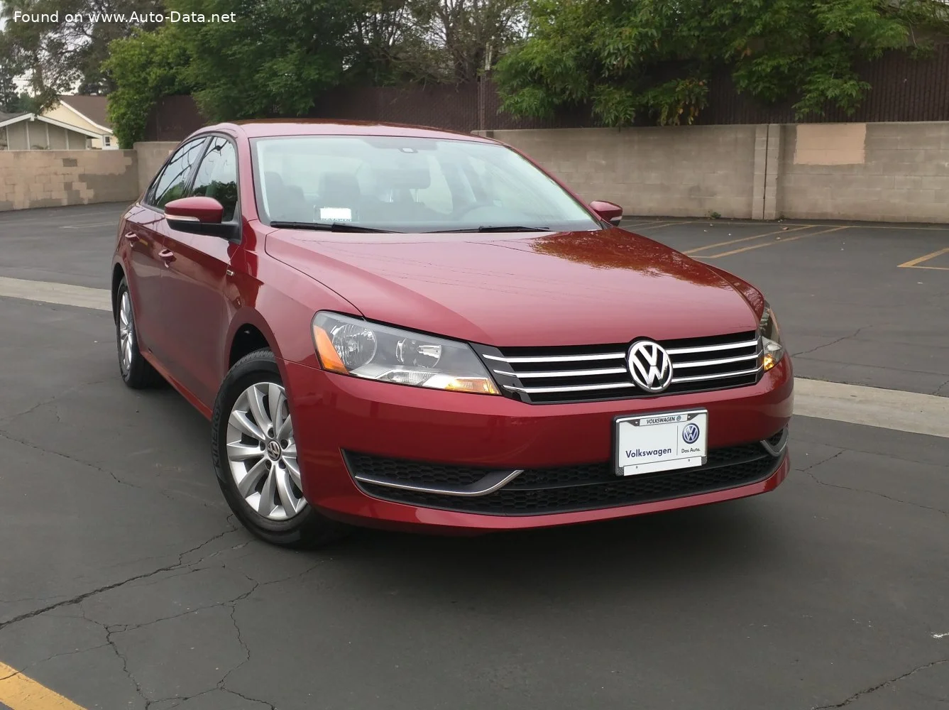 Volkswagen Passat 1.8 TSI (170 Hp)2013 - 2015 thumbnail 4