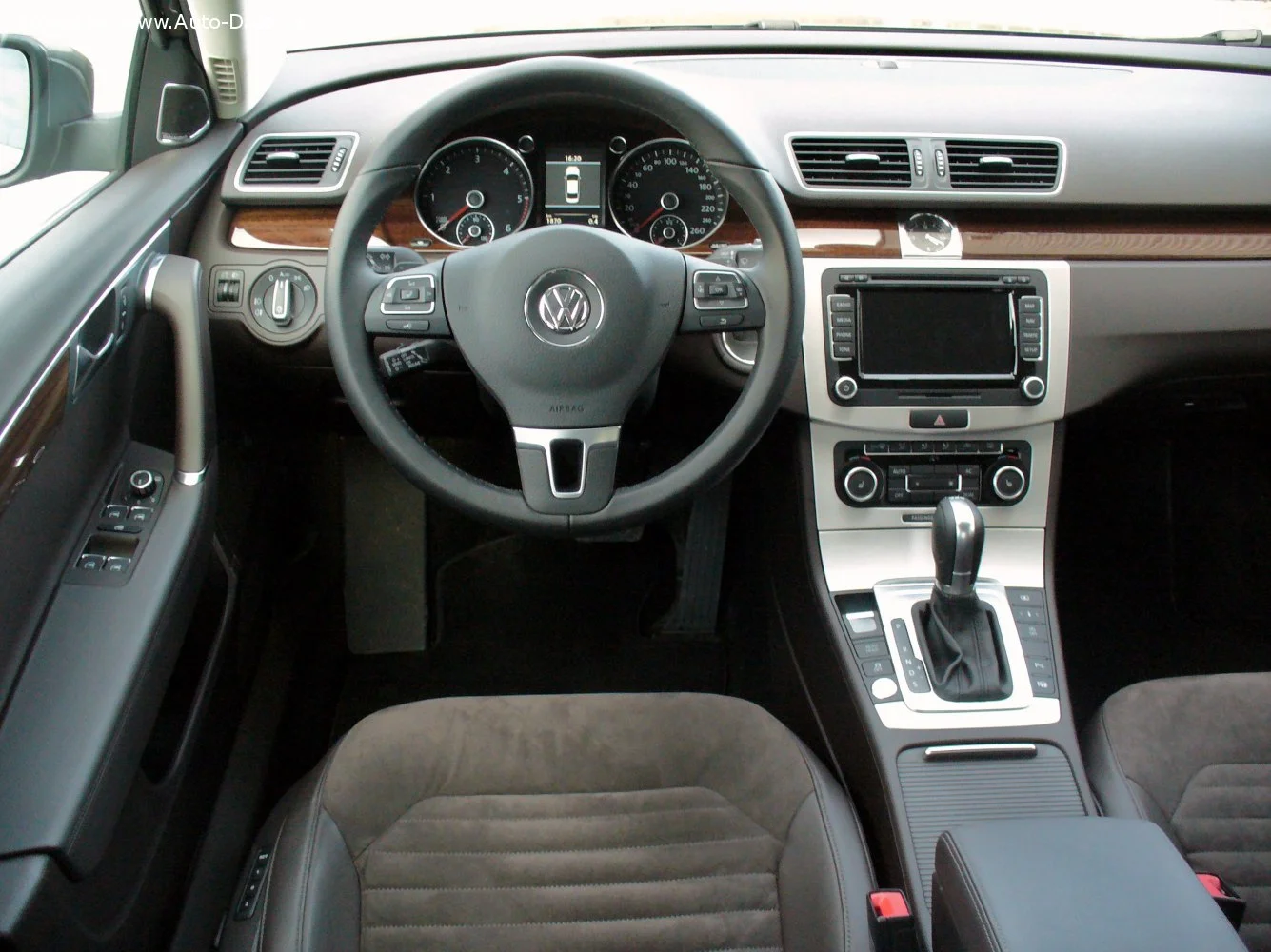 Volkswagen Passat 1.4 TSI (122 Hp)2010 - 2014 thumbnail 14