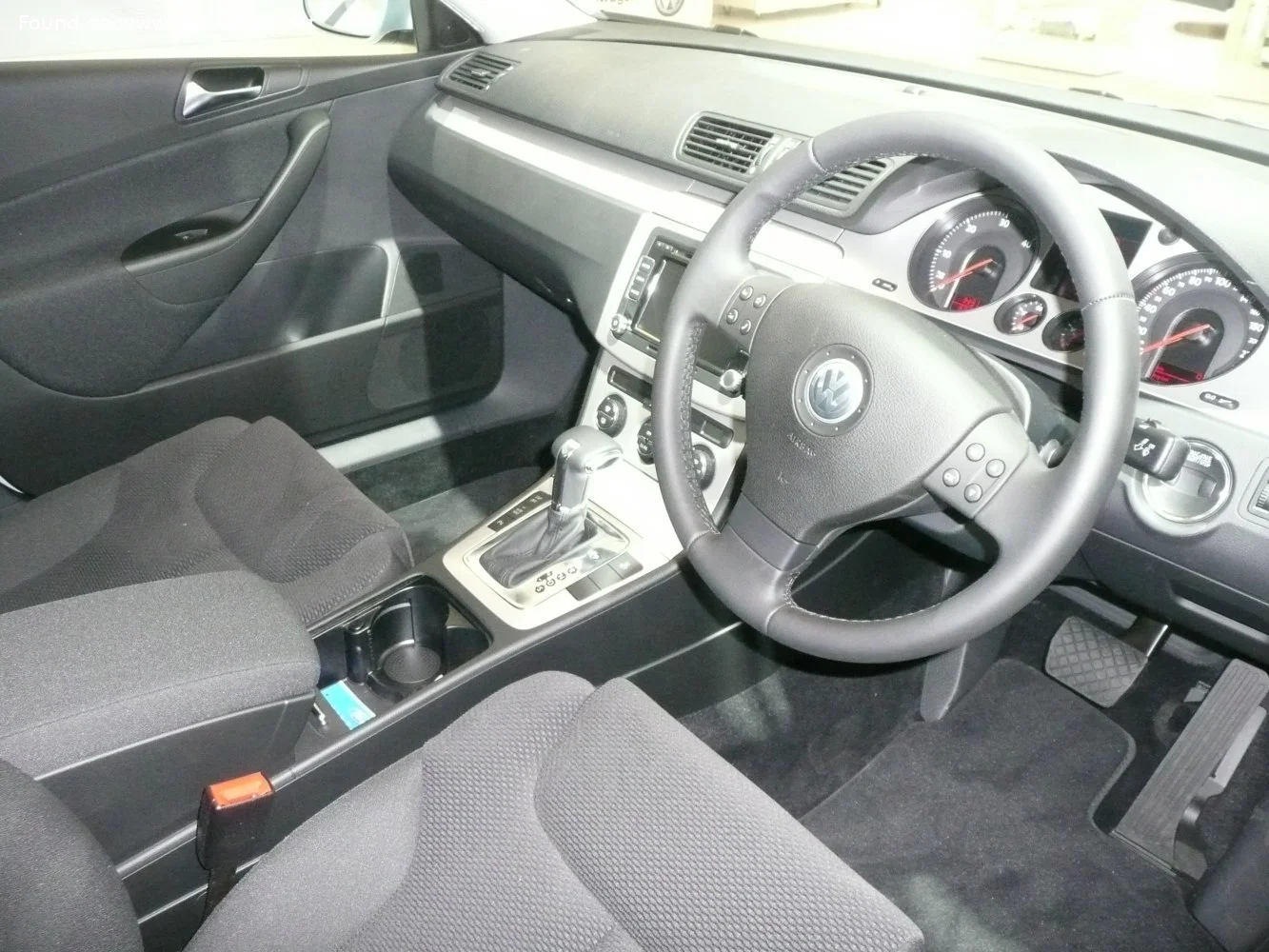 Volkswagen Passat 1.4 TSI (122 Hp)2007 - 2010 thumbnail 17