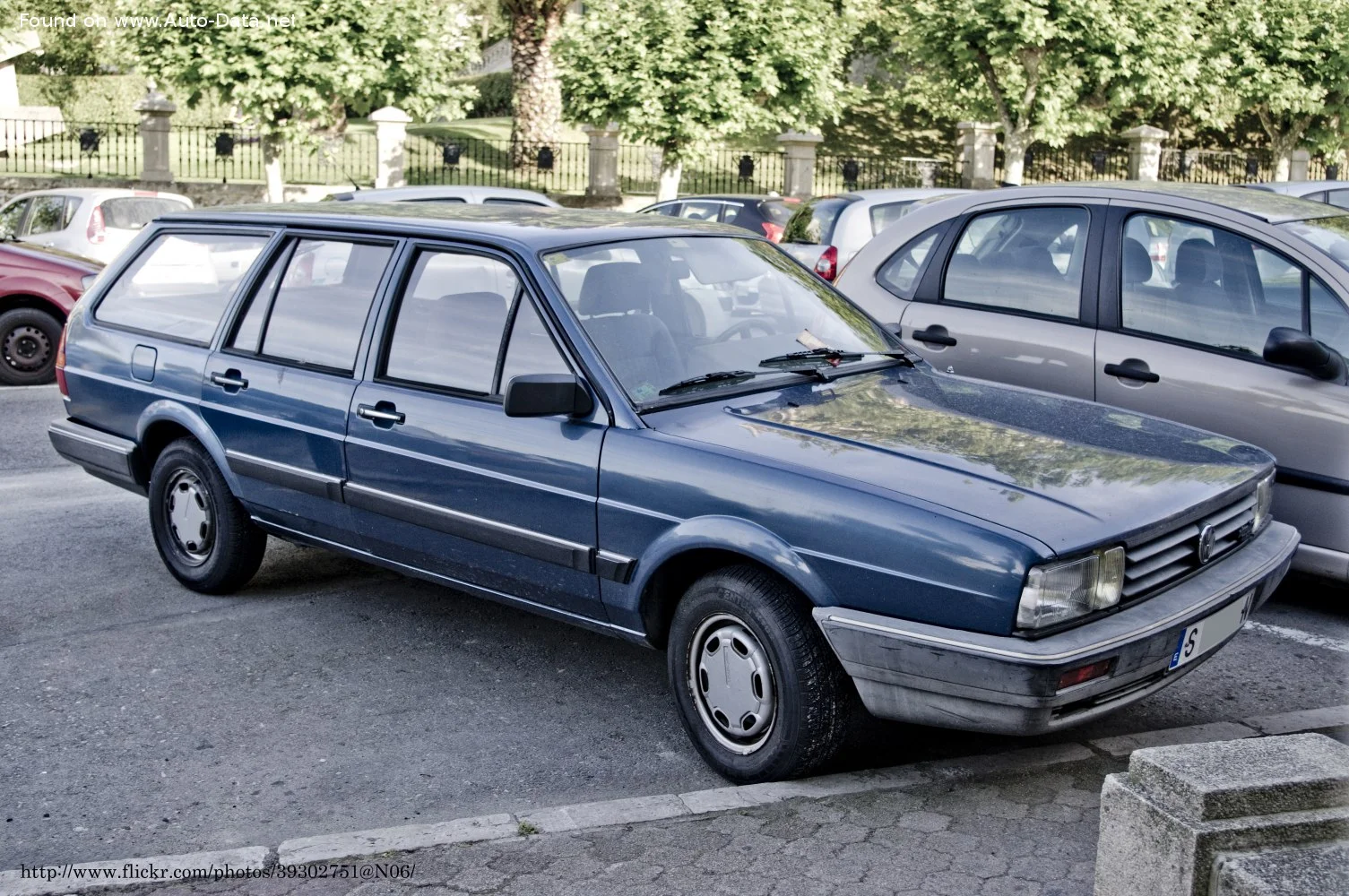 Volkswagen Passat 1.3 (55 Hp)1980 - 1983 - 1