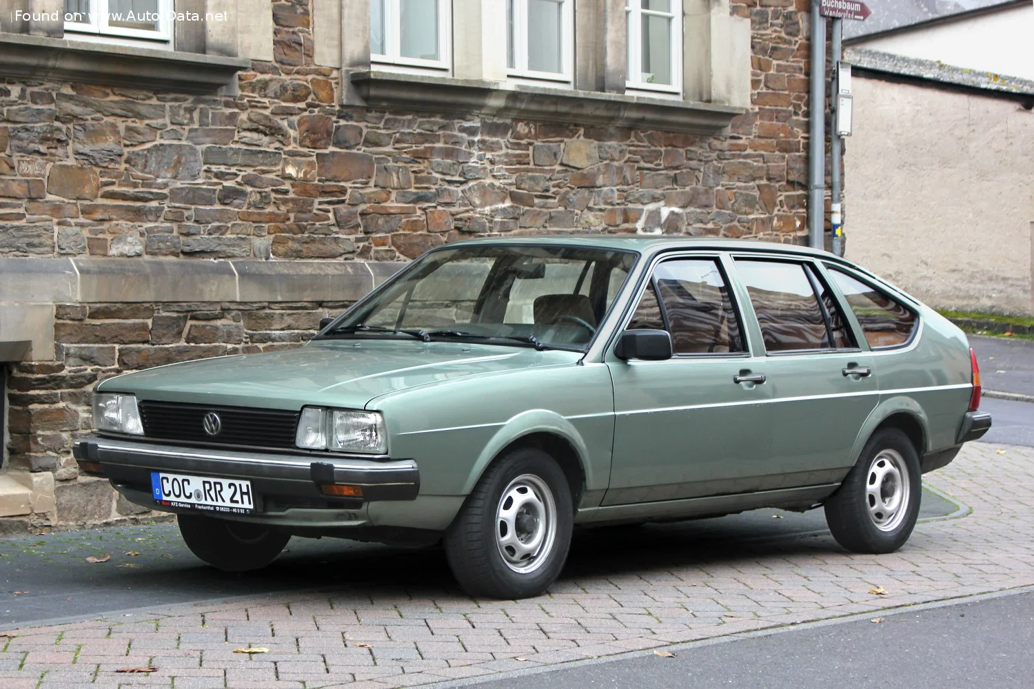 Volkswagen Passat 1.3 (55 Hp)1980 - 1983 - 1