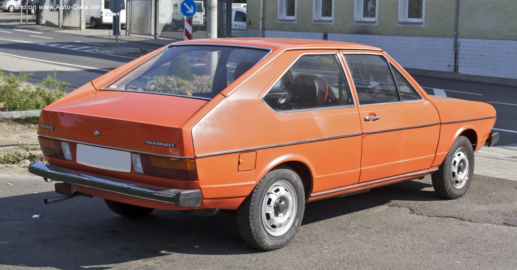 Volkswagen Passat 1.3 (55 Hp)1973 - 1978 thumbnail 2