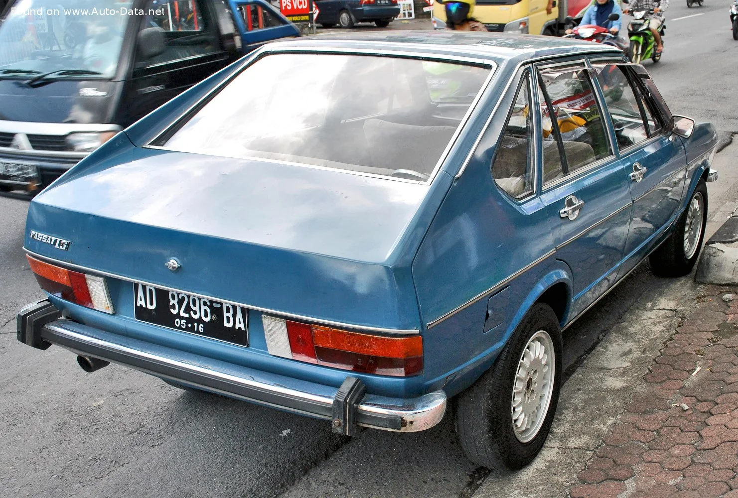 Volkswagen Passat 1.3 (55 Hp)1973 - 1978 thumbnail 8