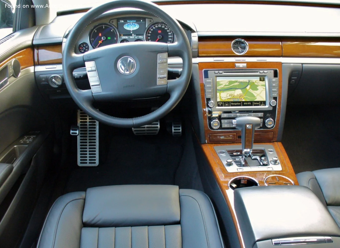 Volkswagen Phaeton 3.0 TDI (224 Hp)2004 - 2006 thumbnail 6