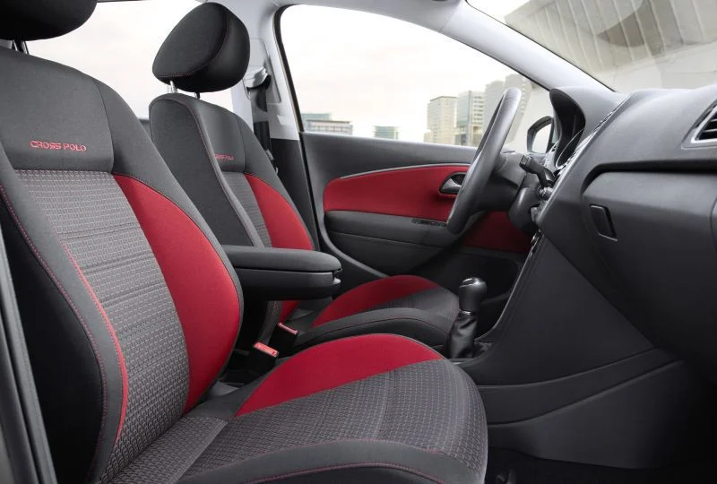 Volkswagen Polo 1.0 TSI (110 Hp)2014 - 2017 thumbnail 4