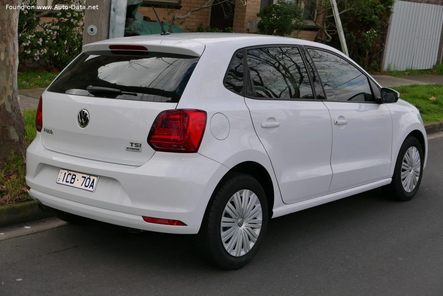 Volkswagen Polo 1.0 (60 Hp)2014 - 2017 thumbnail 2