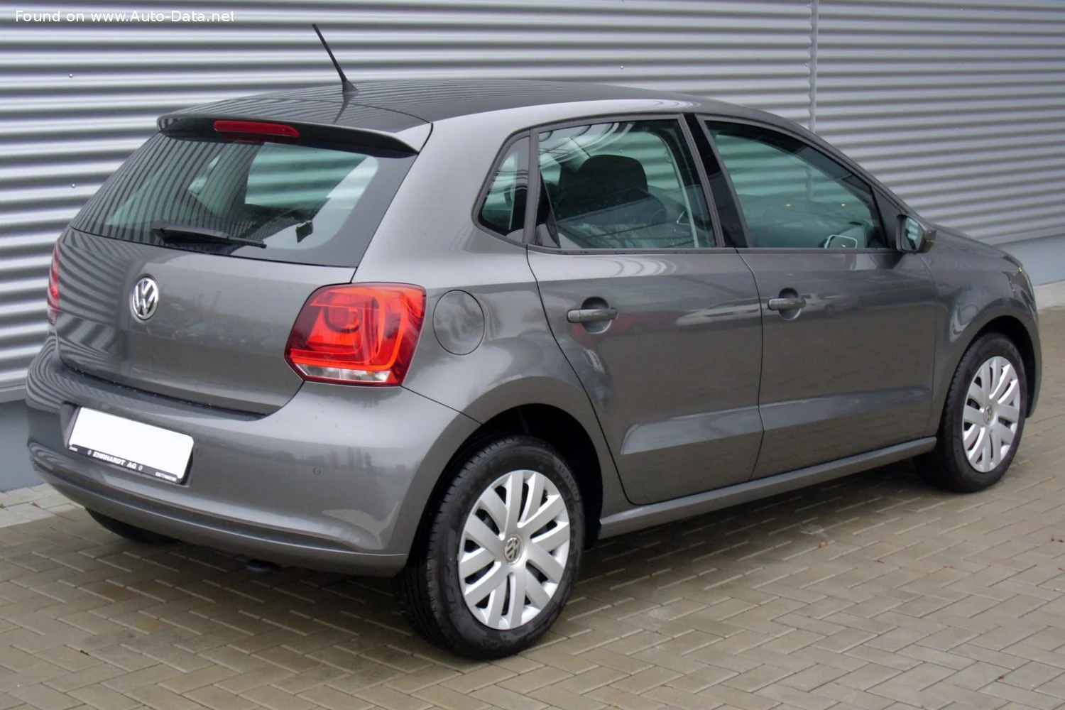 Volkswagen Polo 1.2 (60 Hp)2009 - 2014 thumbnail 2
