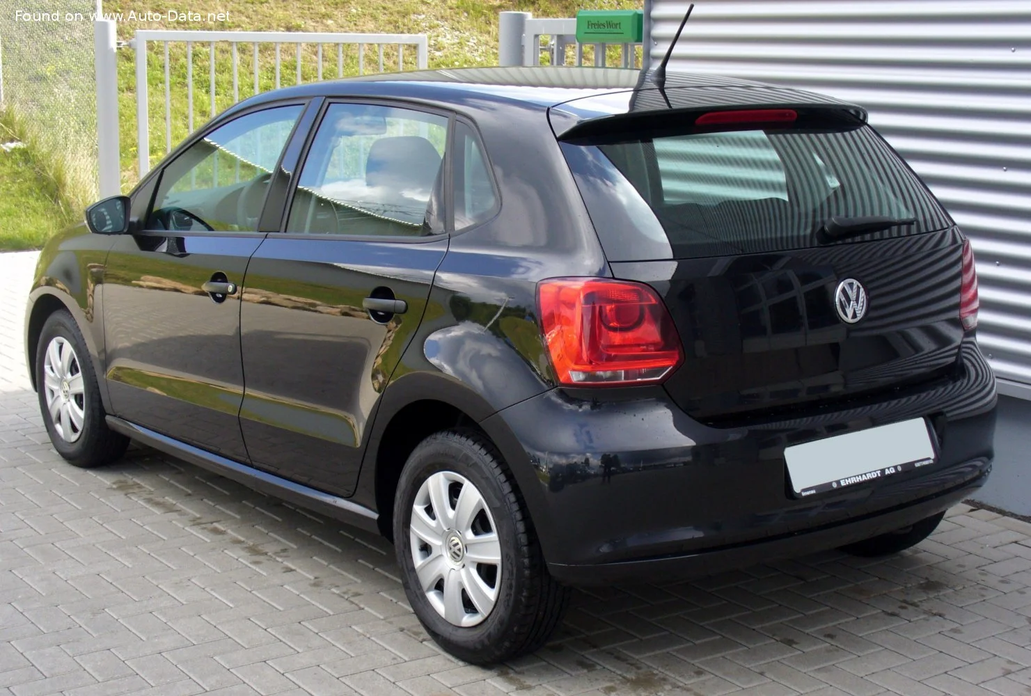 Volkswagen Polo 1.2 (60 Hp)2009 - 2014 thumbnail 12