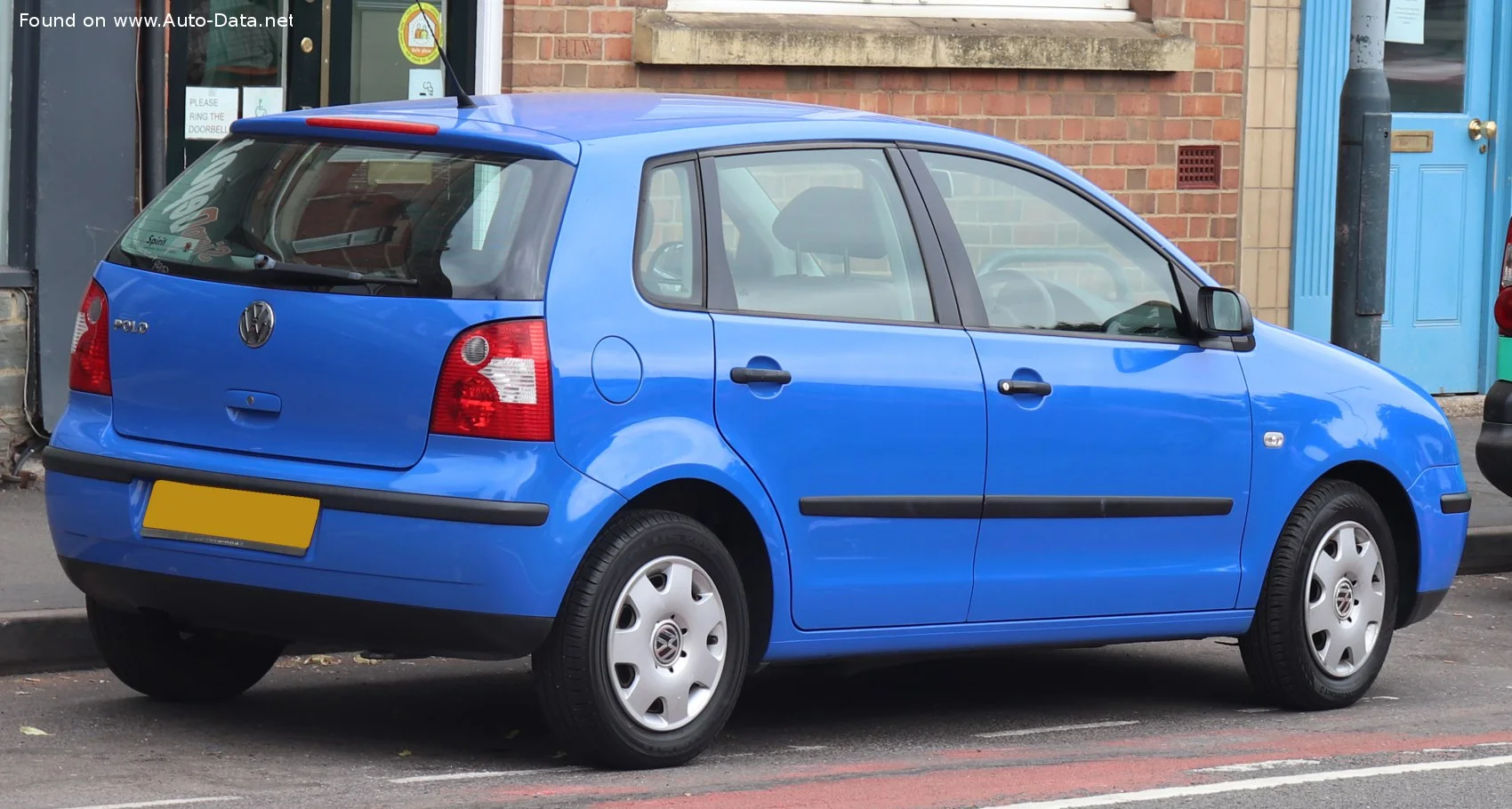 Volkswagen Polo 1.2 i 12V (64 Hp)2002 - 2005 thumbnail 2
