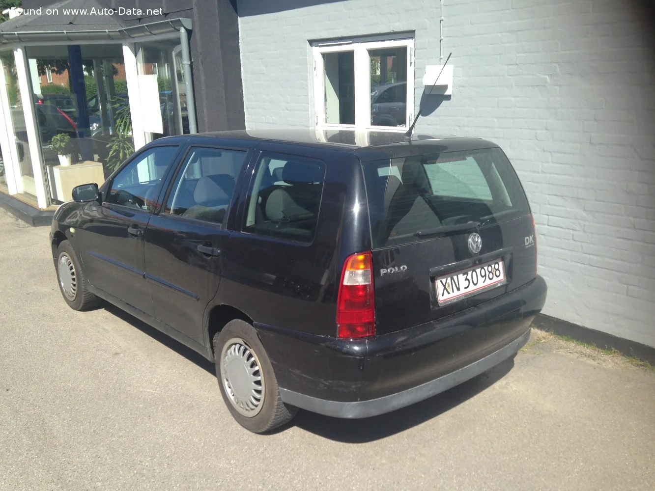 Volkswagen Polo 1.4 16V (75 Hp)1999 - 2000 thumbnail 2