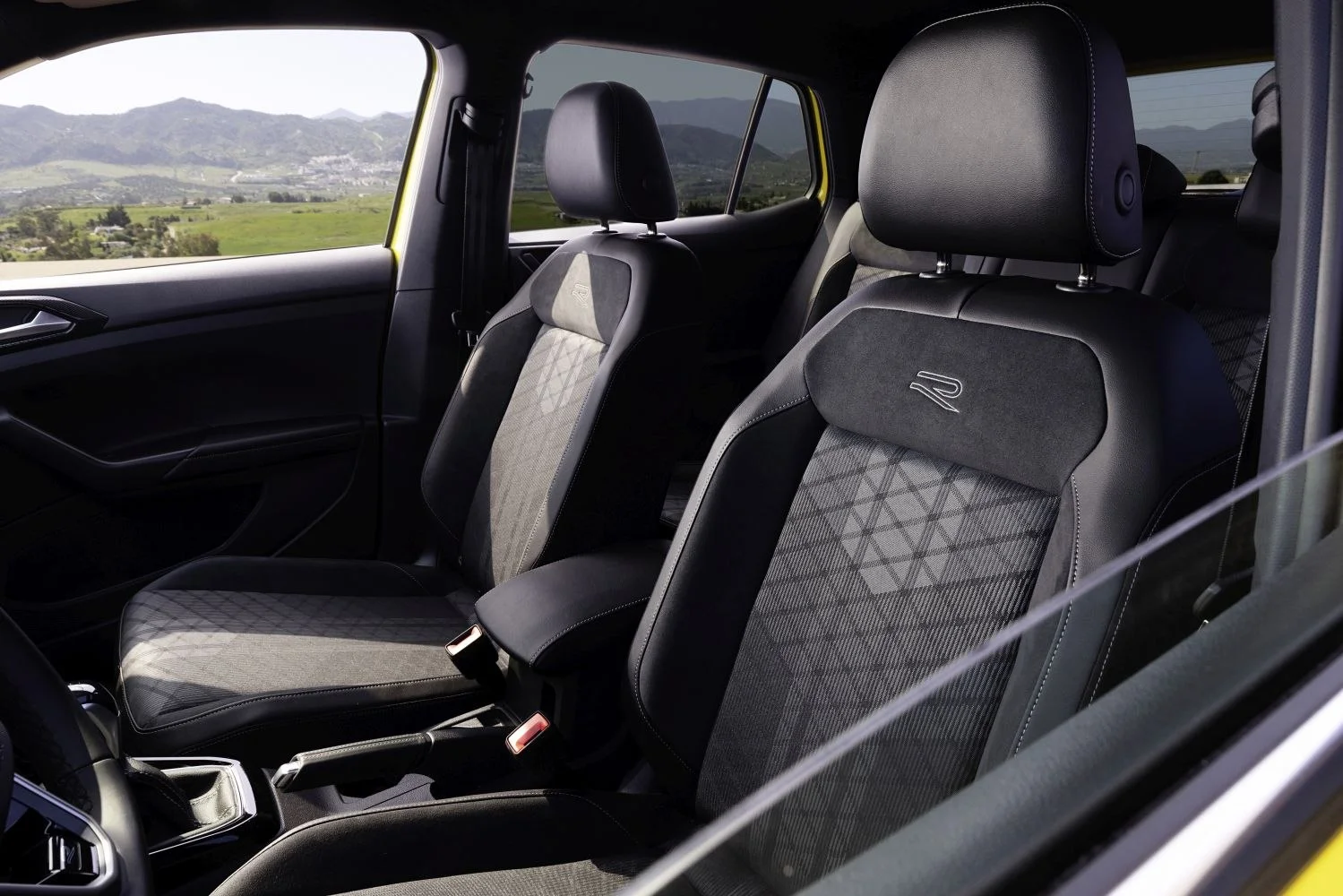 Volkswagen T-Cross 1.0 TSI (115 Hp)2023 - thumbnail 11