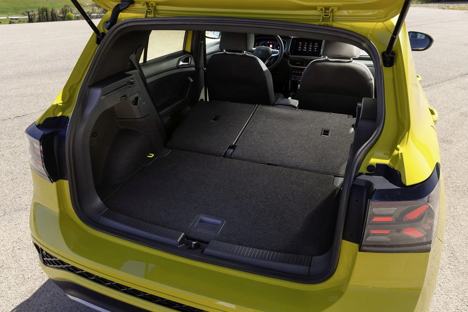 Volkswagen T-Cross 1.0 TSI (115 Hp)2023 - thumbnail 18