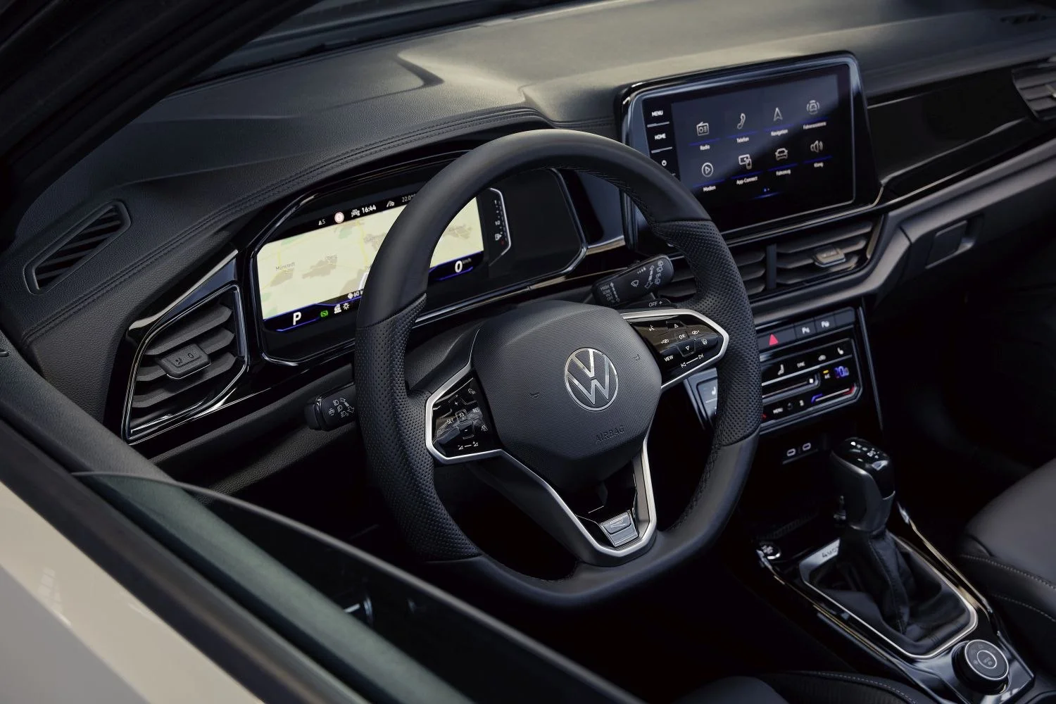 Volkswagen T-Roc 1.0 TSI (110 Hp)2022 - 2024 thumbnail 14