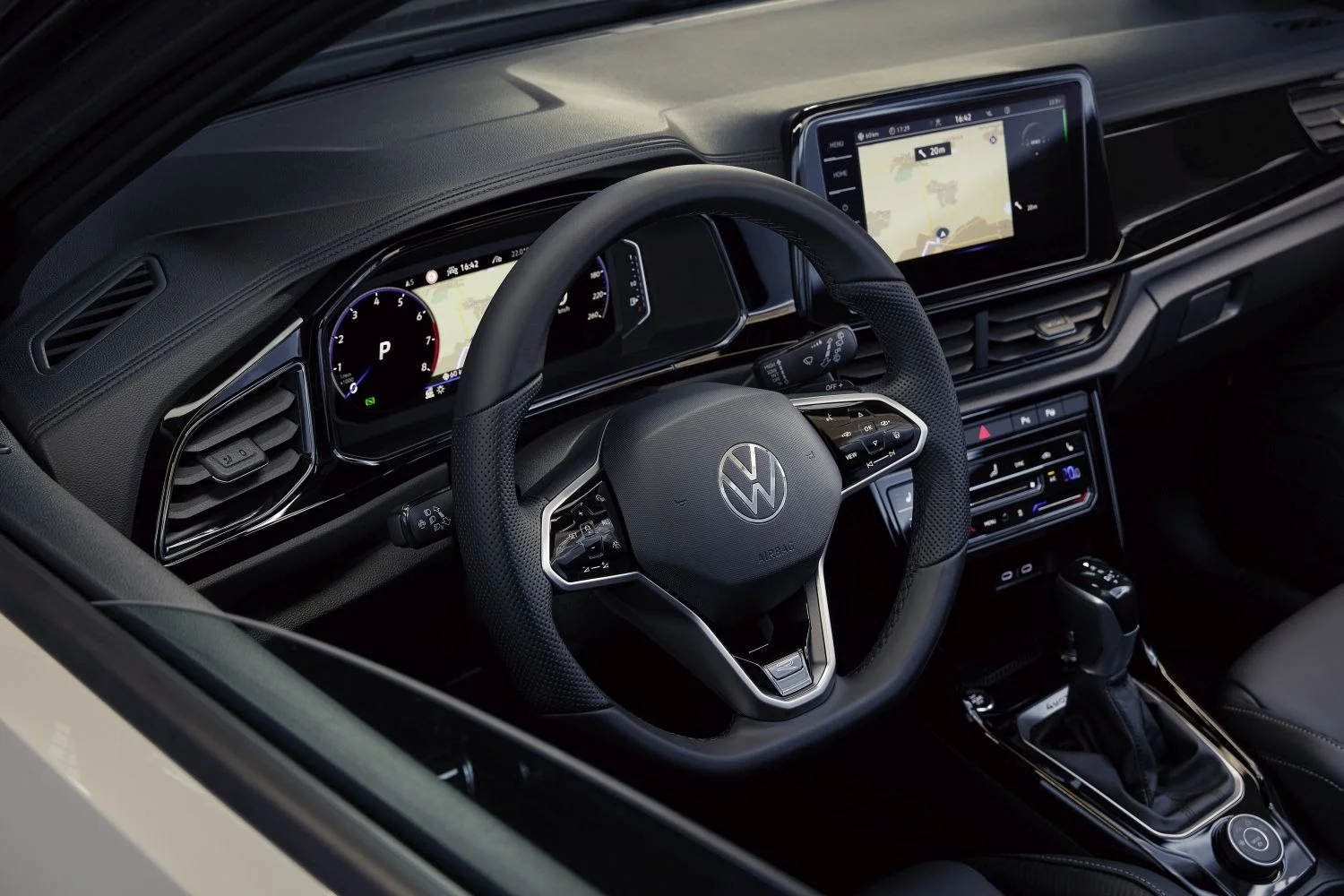 Volkswagen T-Roc 1.0 TSI (110 Hp)2022 - 2024 thumbnail 15