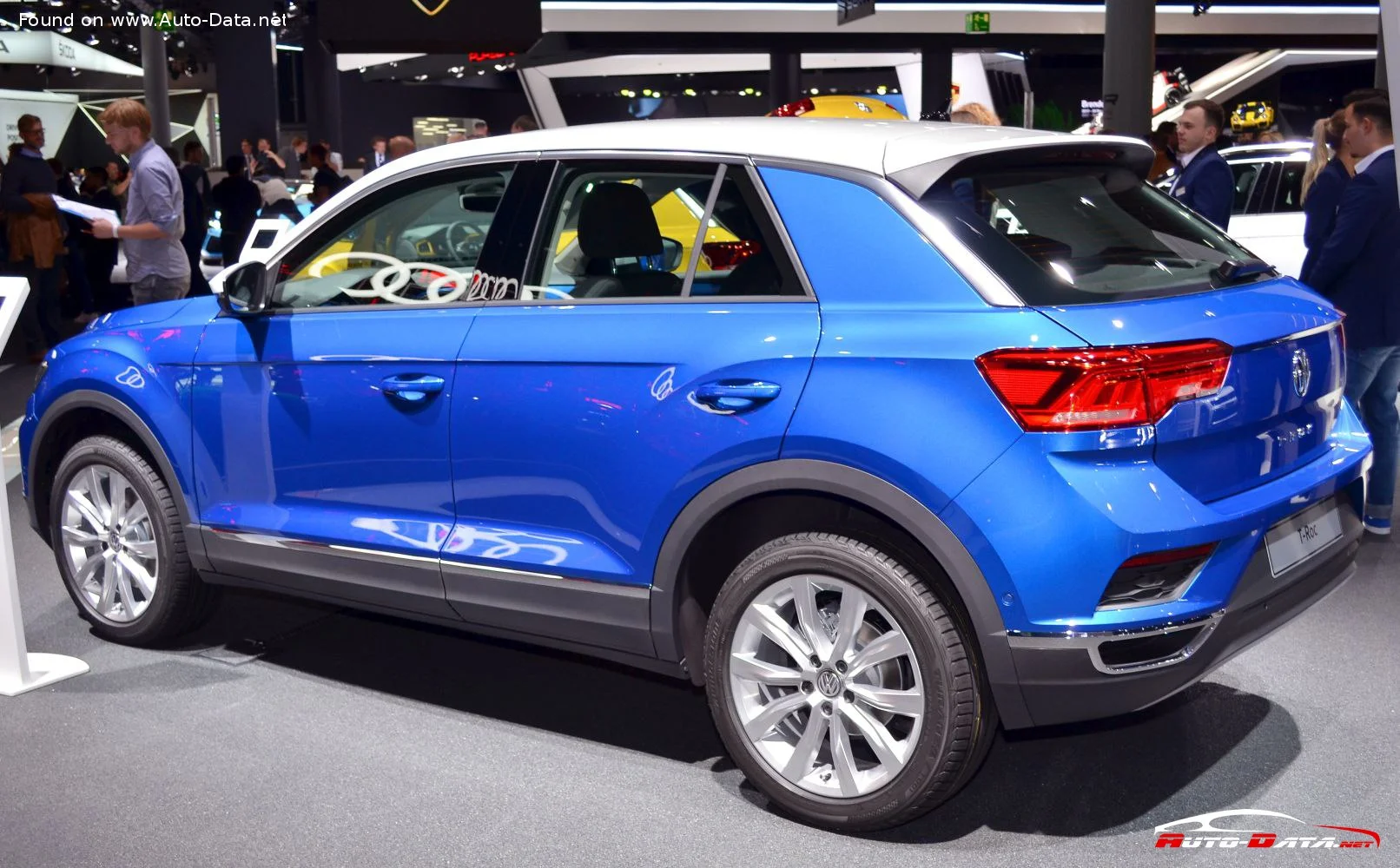 Volkswagen T-Roc 1.0 TSI (110 Hp) OPF2020 - 2021 thumbnail 2